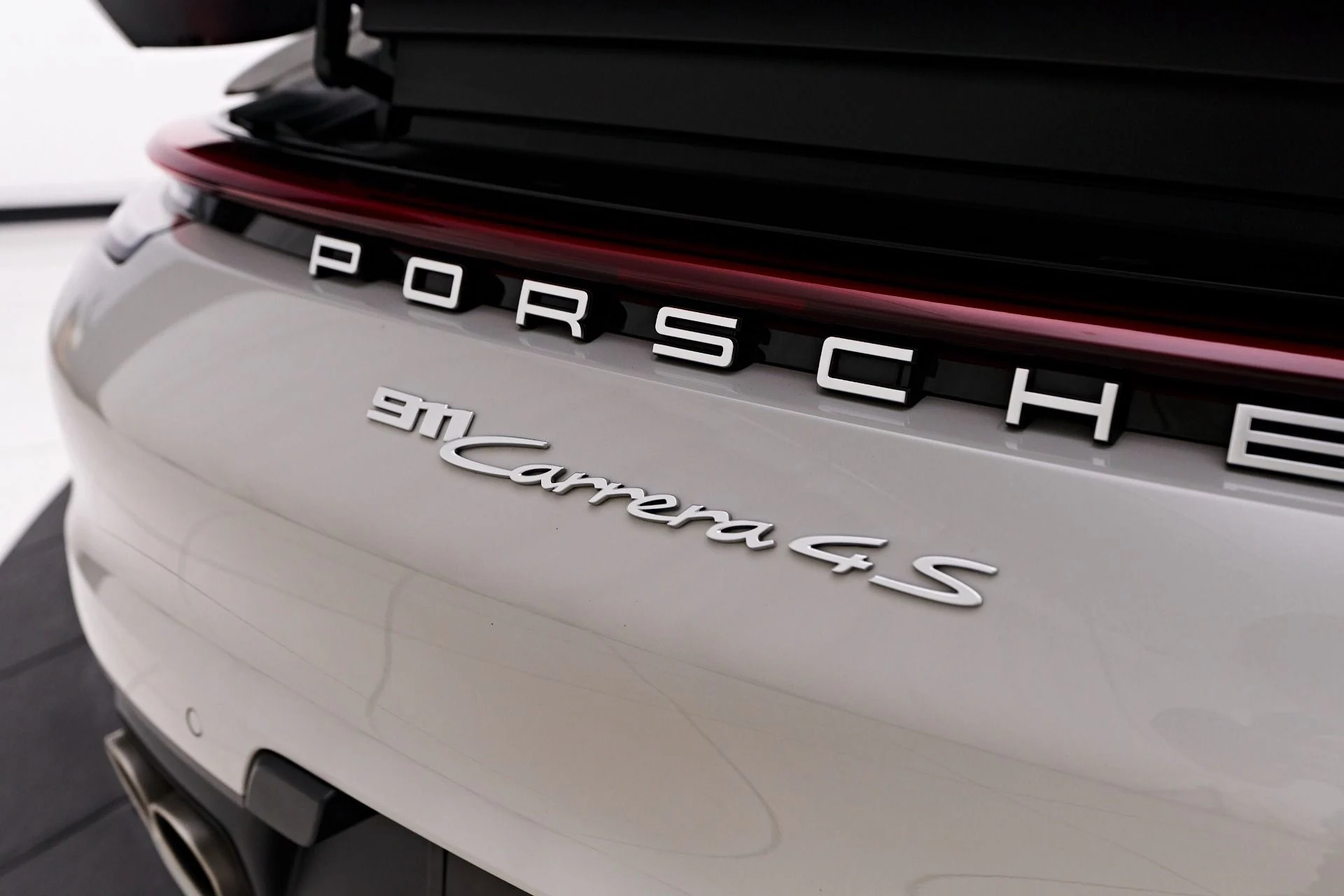 mph024_2443146728_Used_2023_Porsche_911_Carrera_4_S_1757702376_dbb18e7fa8