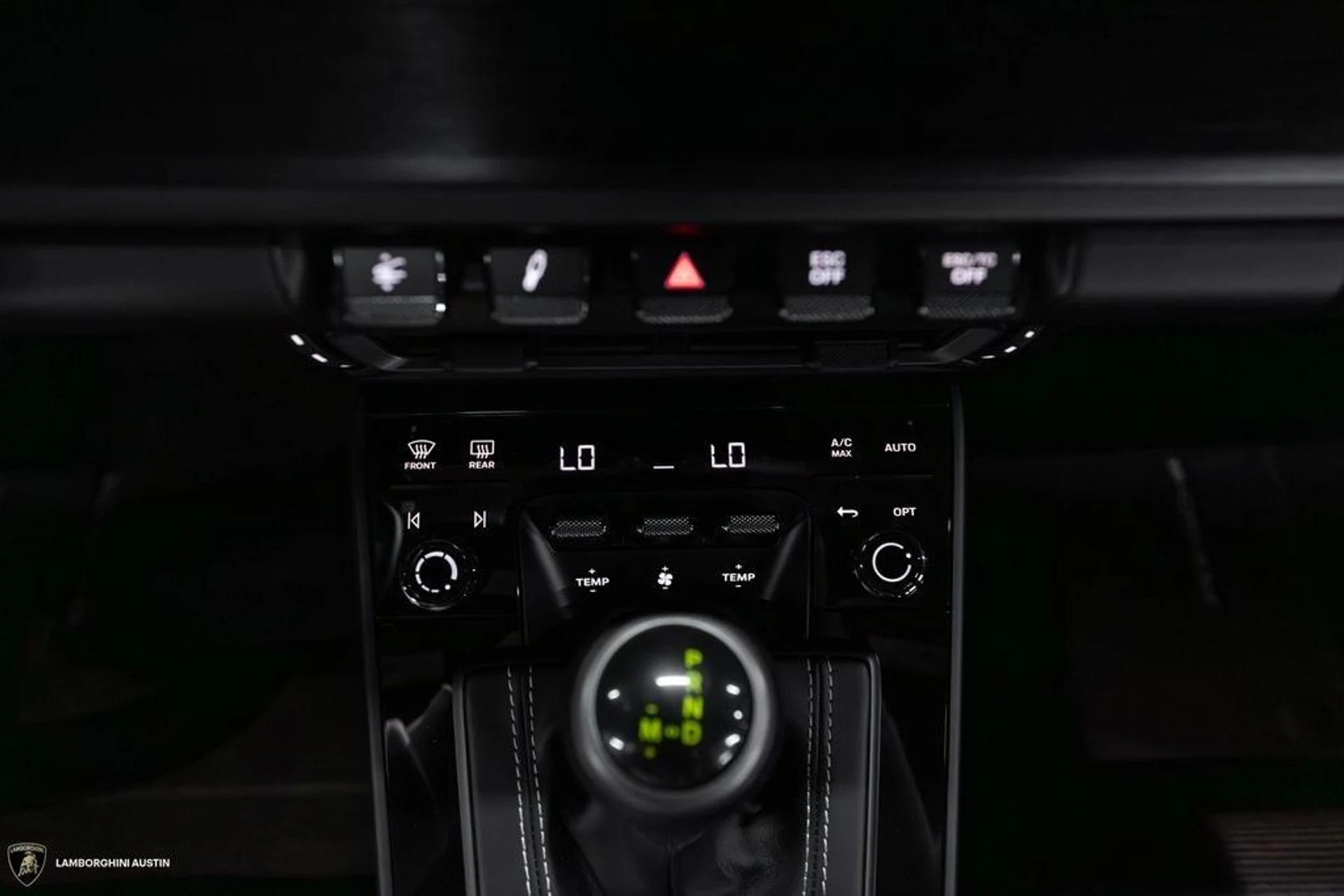 mph024_2443947626_2b39a55df873f2caf0f0066f5fb38acax_0021356d5d