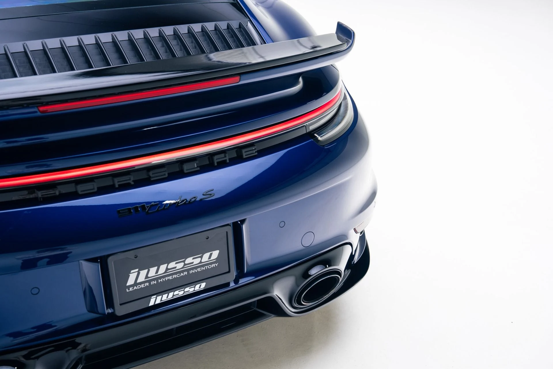 mph024_2447434915_Used_2022_Porsche_911_Turbo_S_1766184779_57f8488885