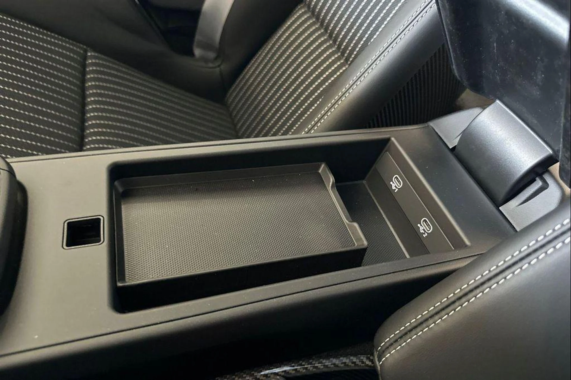 mph024_244875509_2_Z8s_R7_XZI_Ot_Mp_RFE_S9opg_NG_Kls_dd8784a44e