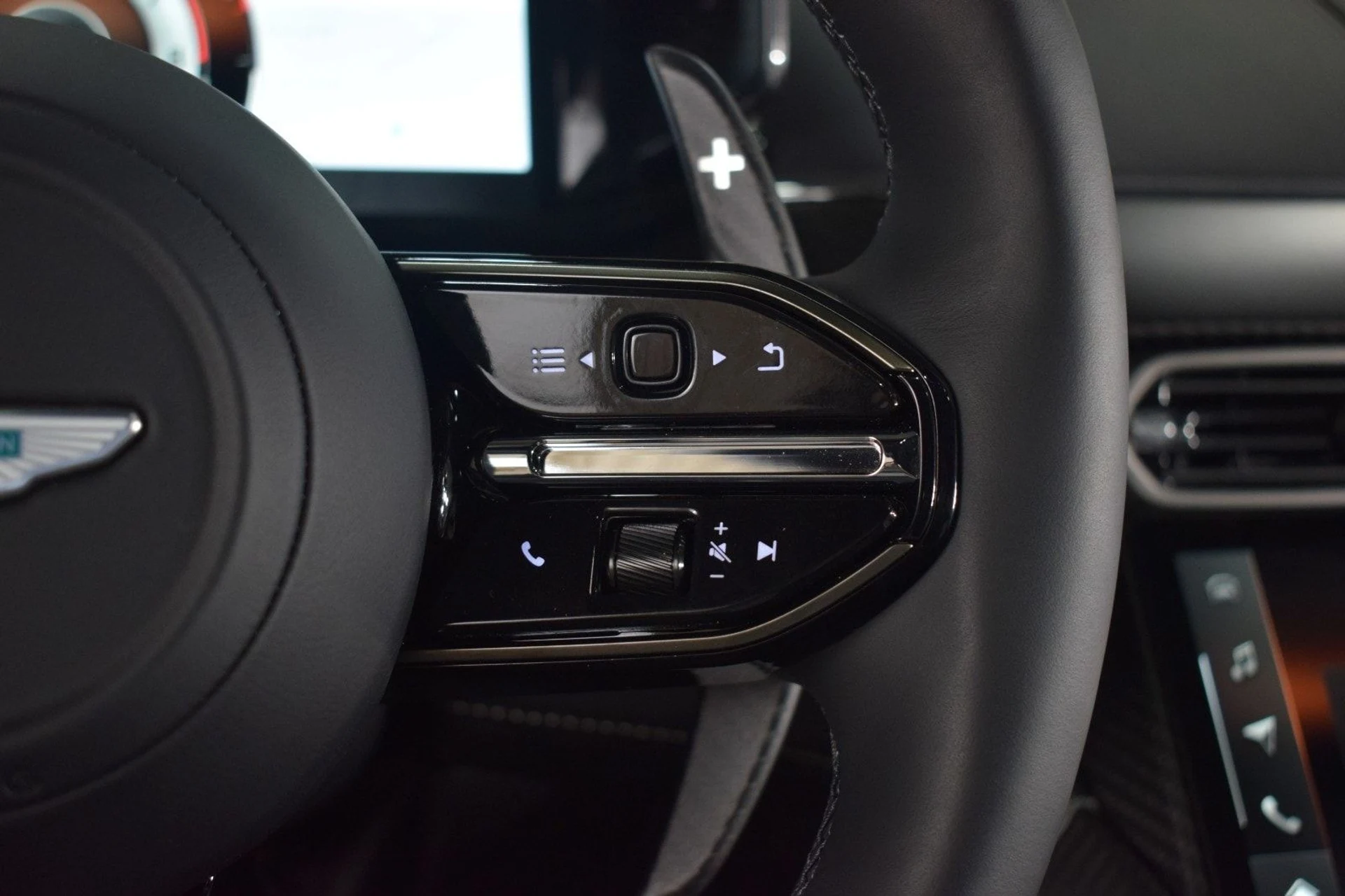 mph024_2453801208_1fb731eb2d7e1146ac8a779b7702b10cx_4735dd25bd