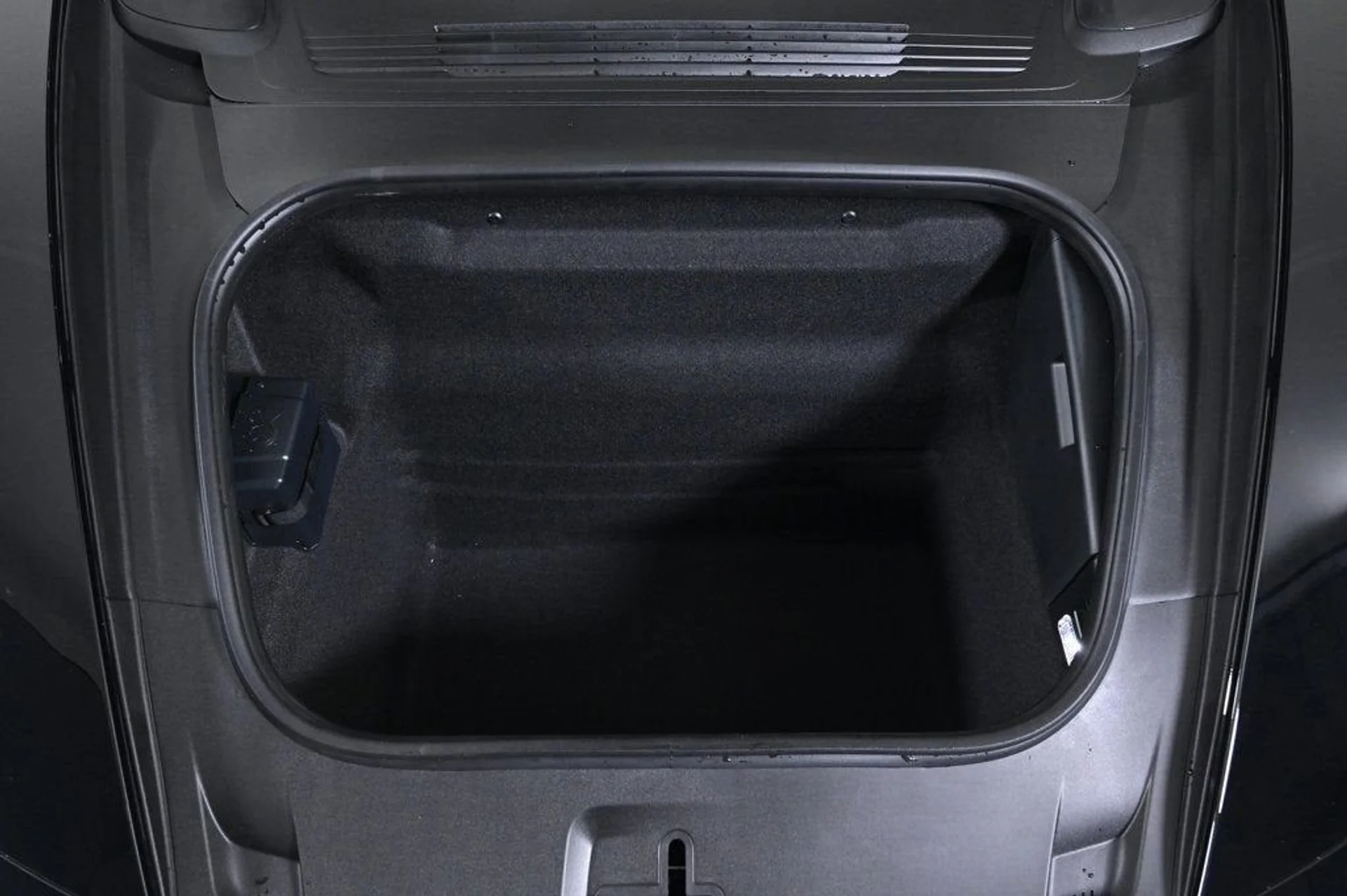 mph024_2454794508_cf77e86225e7480b8d40968f3de85148_99fc607096