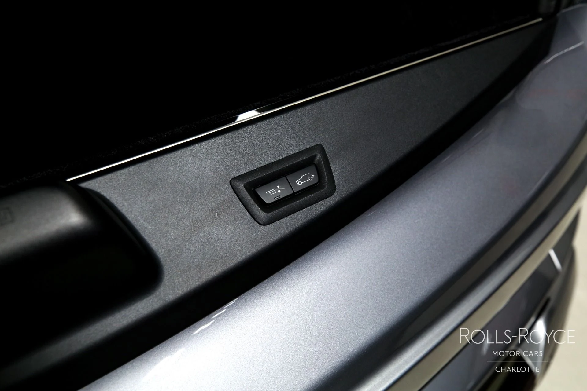 mph024_2455169442_Used_2026_Rolls_Royce_Black_Badge_Cullinan_1771362873_ed46d05729