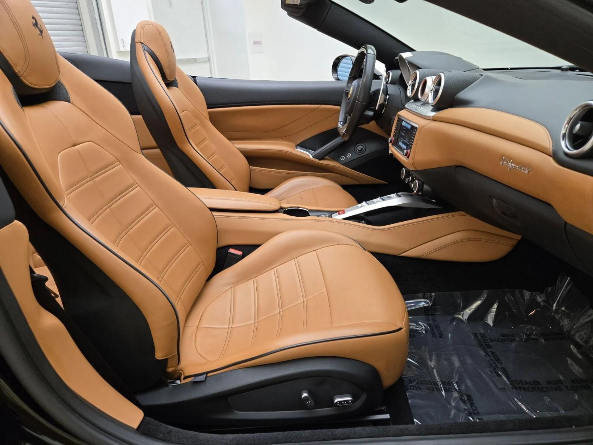 mph024_2461266008_Used_2016_Ferrari_California_T_1762498865_c10bbc49e3