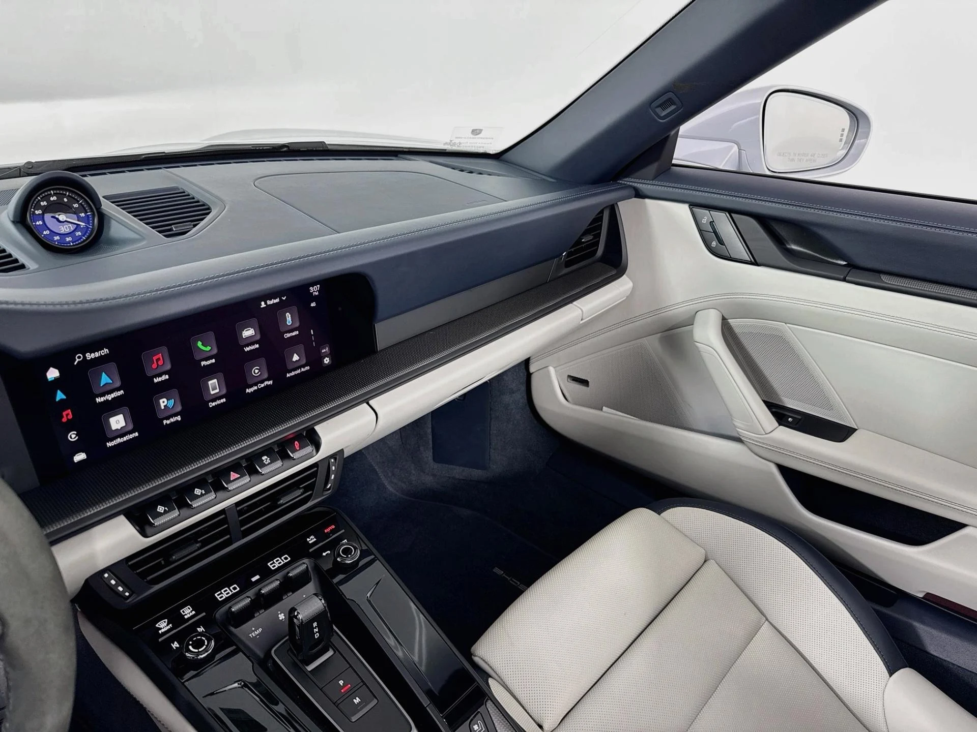 mph024_2485970577_Used_2025_Porsche_911_Carrera_1792182390_7d9e215bf3