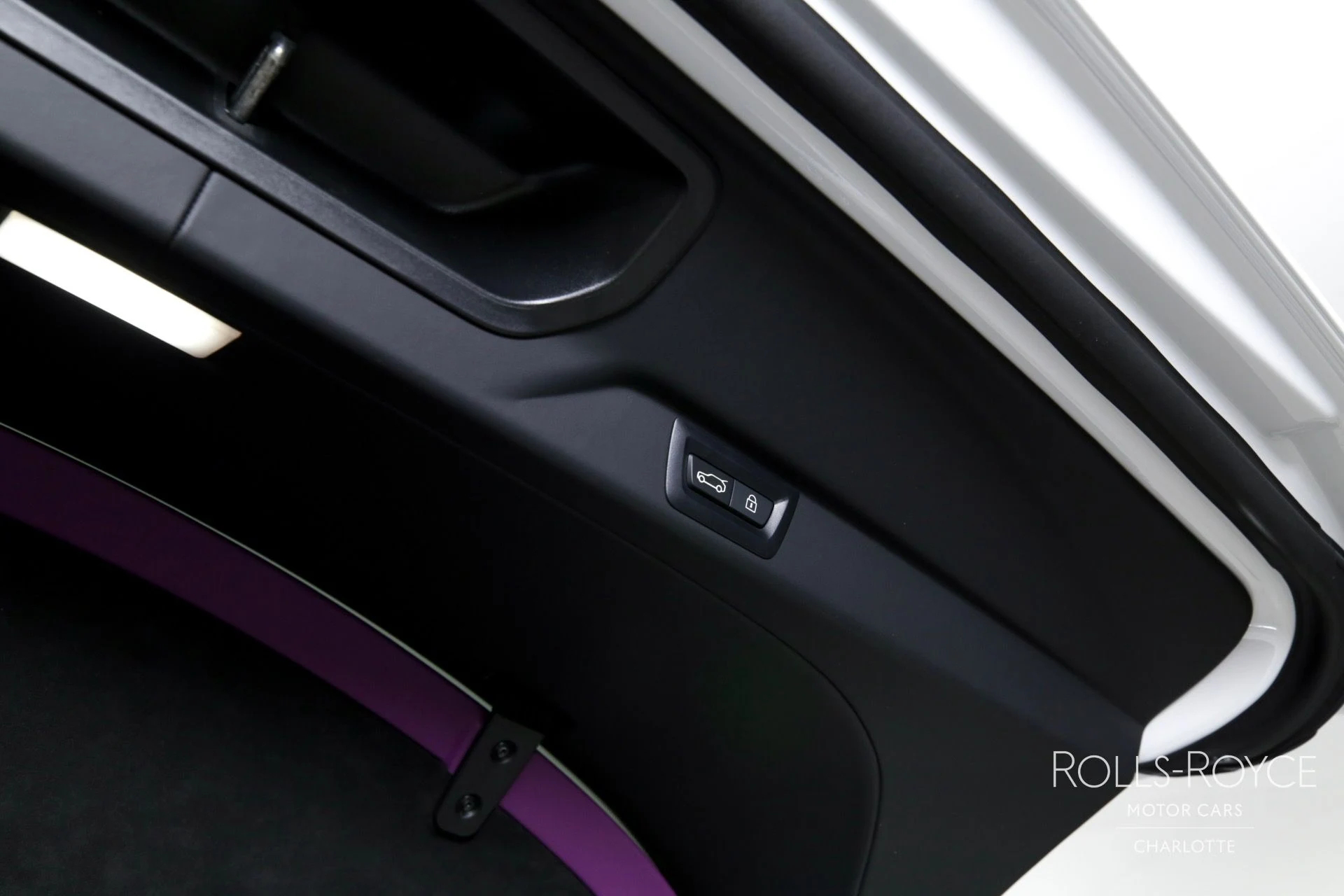 mph024_248619505_Used_2024_Rolls_Royce_Cullinan_1750949955_86b3f8bce1