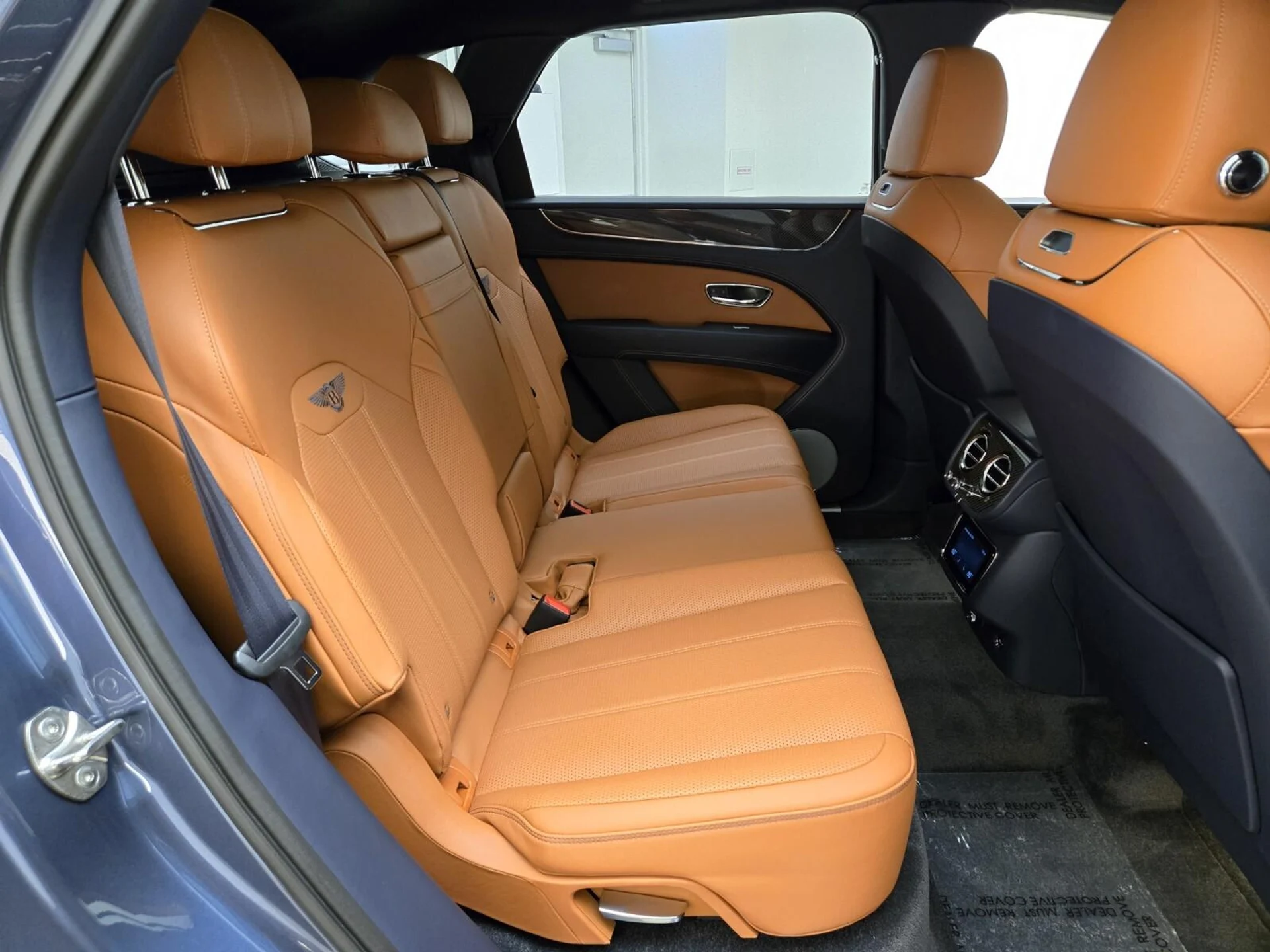 mph024_2487993552_Used_2022_Bentley_Bentayga_V8_1770273848_cbc59ab81d