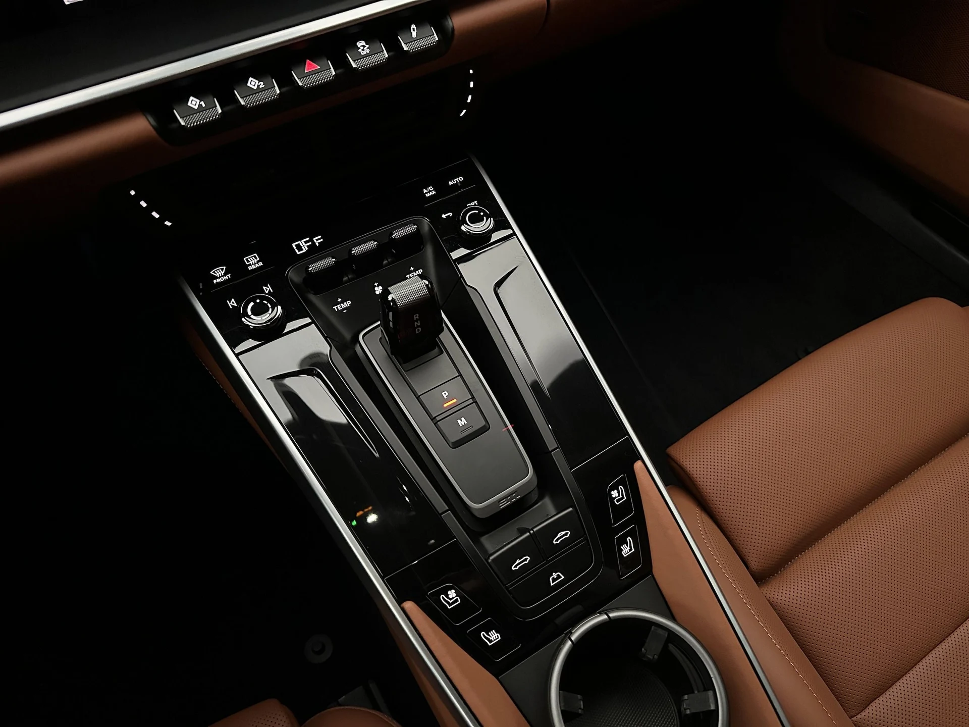 mph024_2490448069_551652f0bf4fc4ed2ceed691efaac78cx_8050caaebe