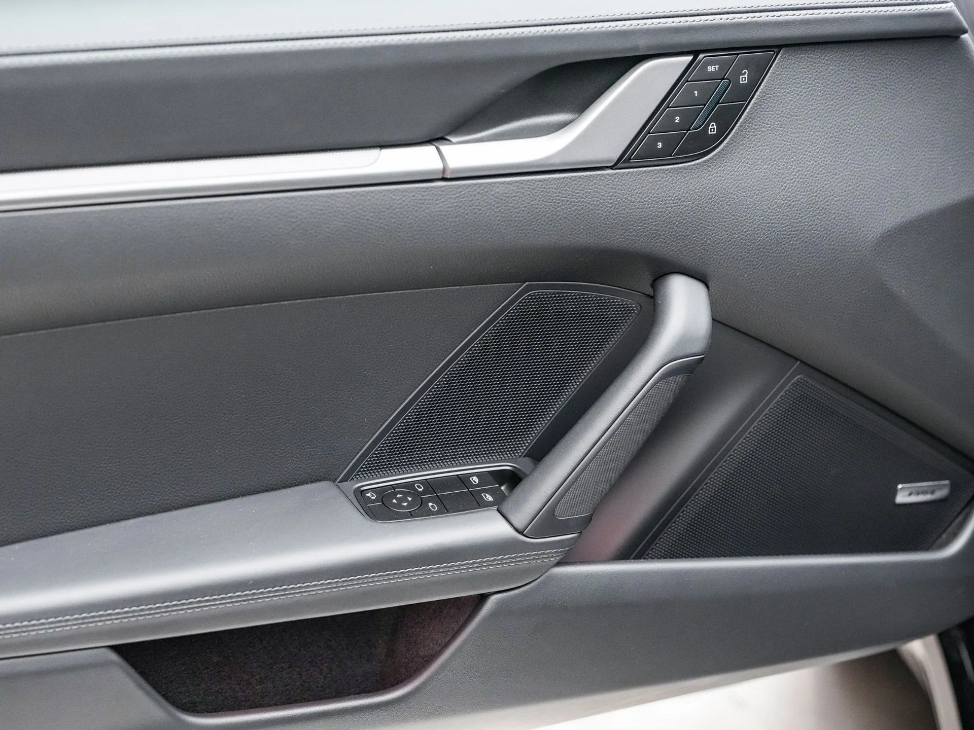 mph024_2501945672_b8da452a9cfcca22b0355d75f659e936x_5f4f2108fb