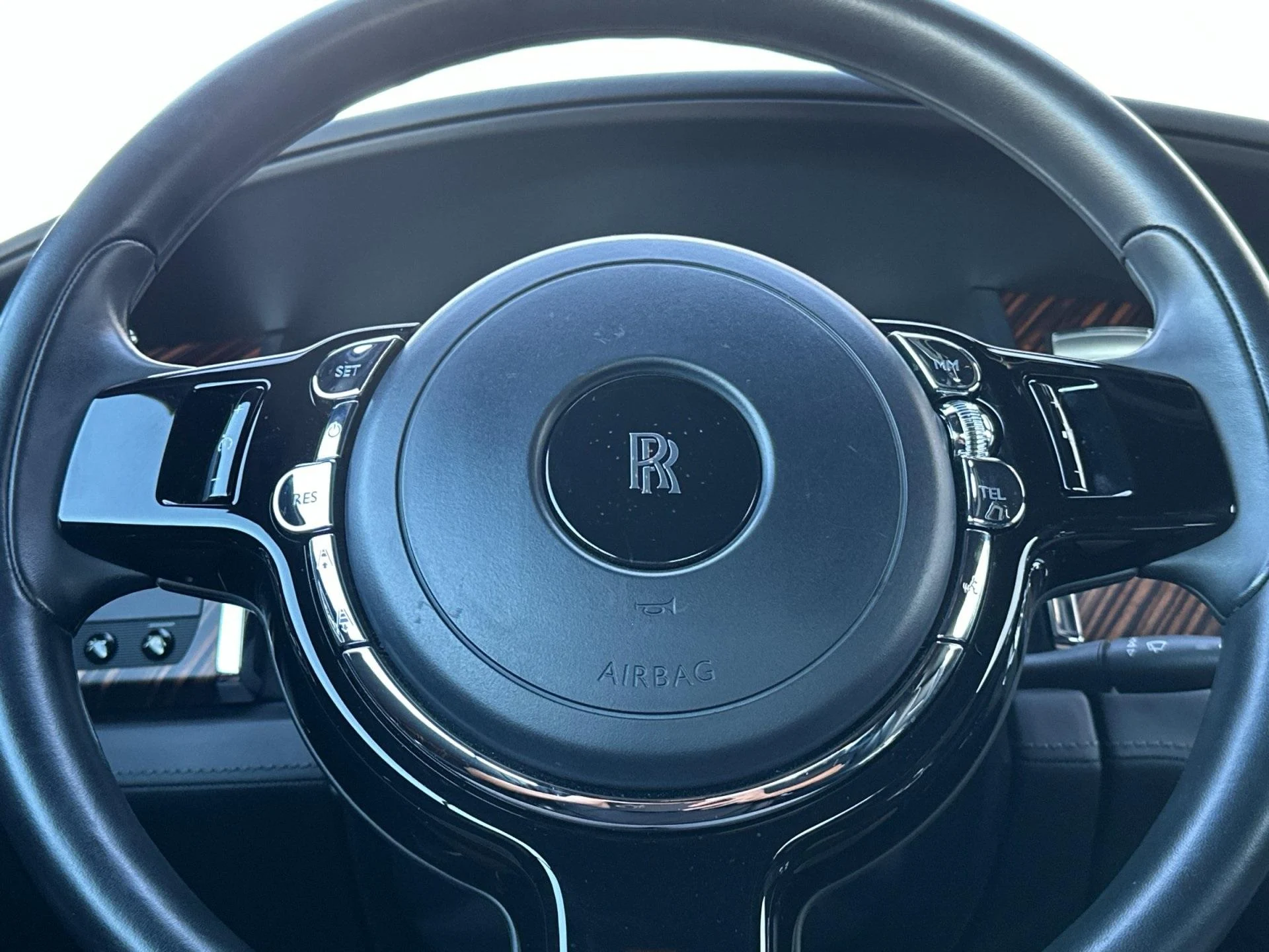 mph024_2502323268_Used_2016_Rolls_Royce_Wraith_1760001168_aa03ec3408