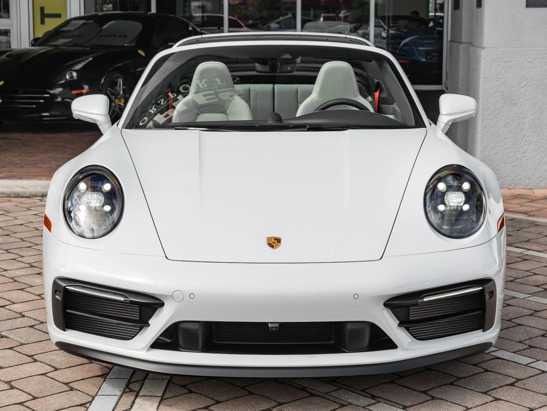 mph024_2505988512_Used_2023_Porsche_911_4_GTS_1764191340_04e66ef511