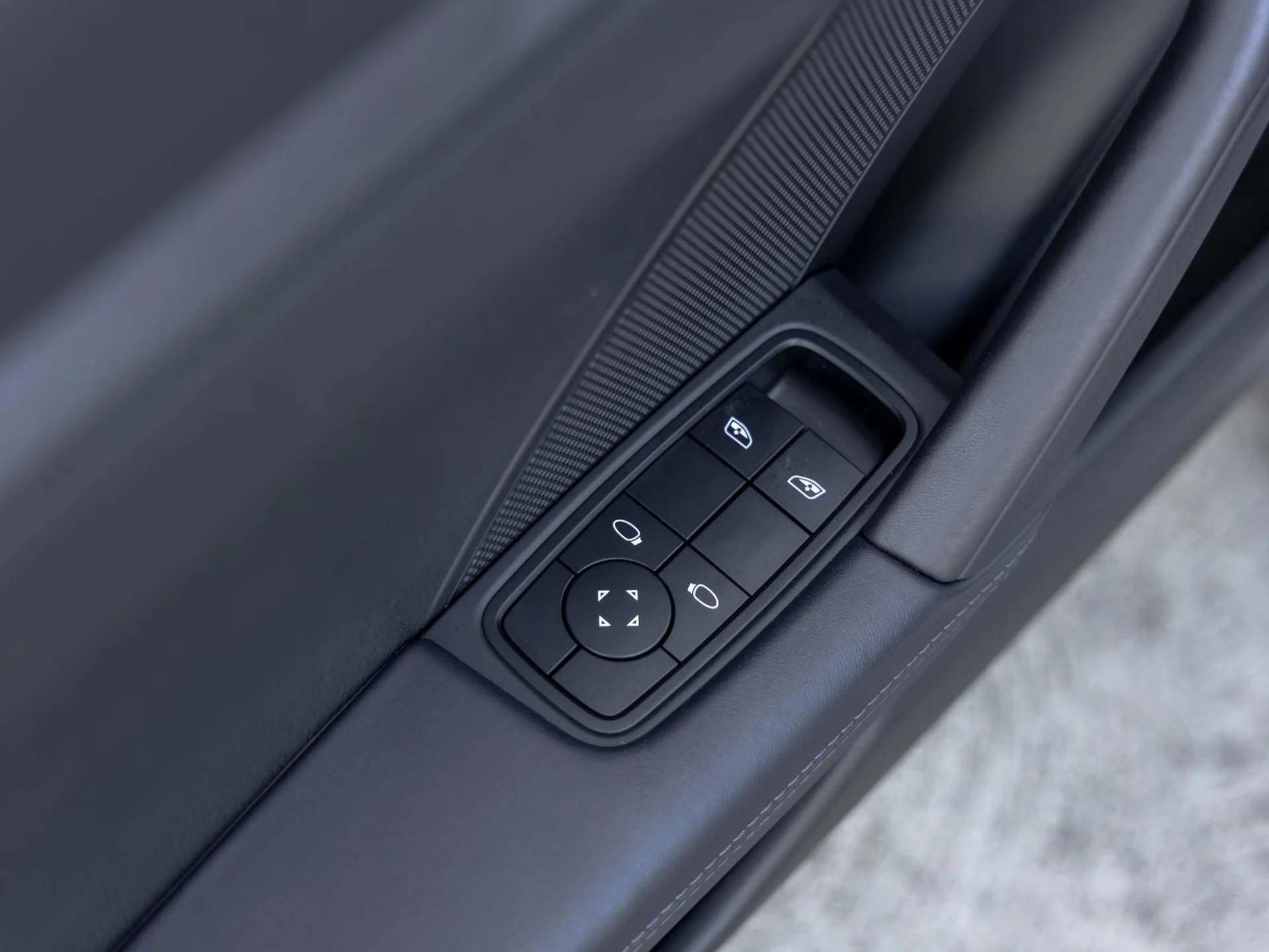 mph024_2512230986_25_eab6ad4743