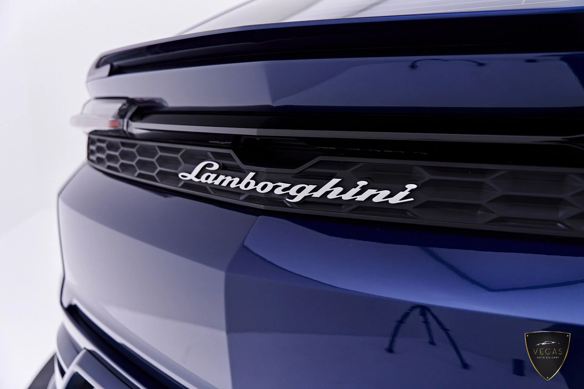 mph024_2515860452_Used_2026_Lamborghini_Urus_SE_1783419636_12248454f8