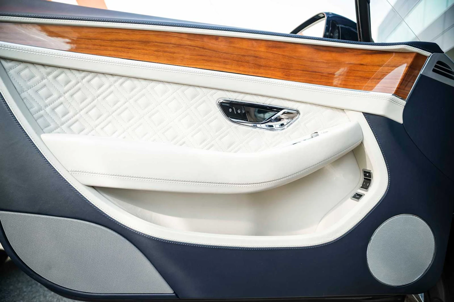 mph024_2516135666_088b02e907d51c8e29b0bc3da7b6ffaax_31fb55f4c4