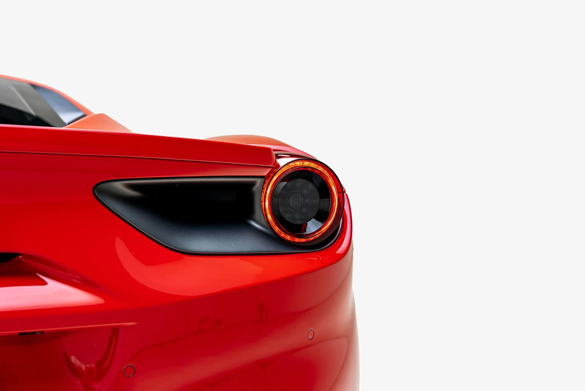 mph024_2518298420_Used_2018_Ferrari_488_GTB_1785446202_866f05a595