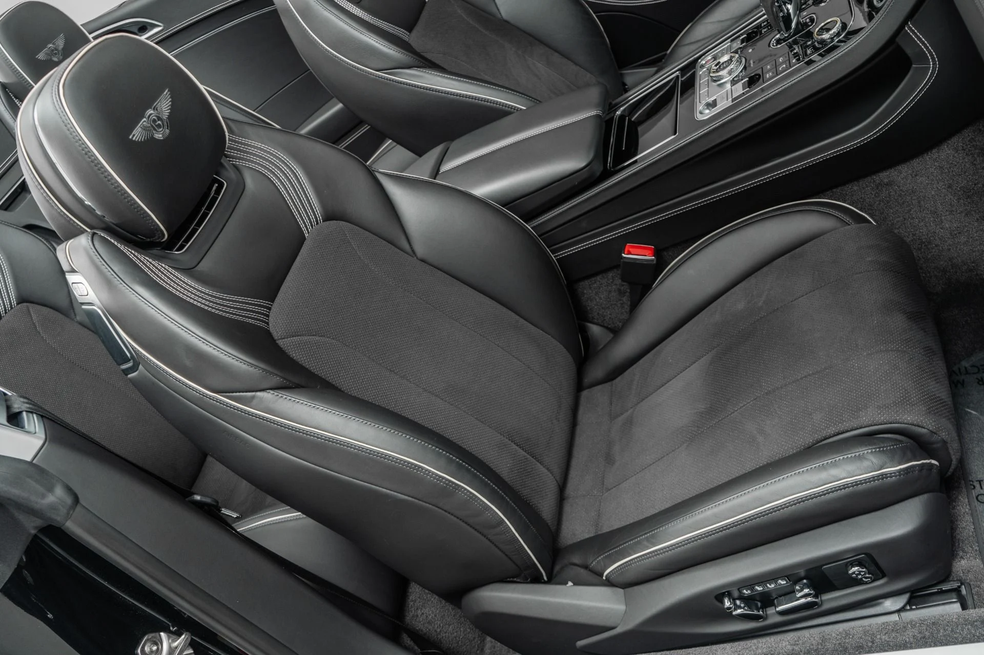 mph024_2521209083_Used_2023_Bentley_Continental_GTC_S_V8_1775843308_62d4f27c4a