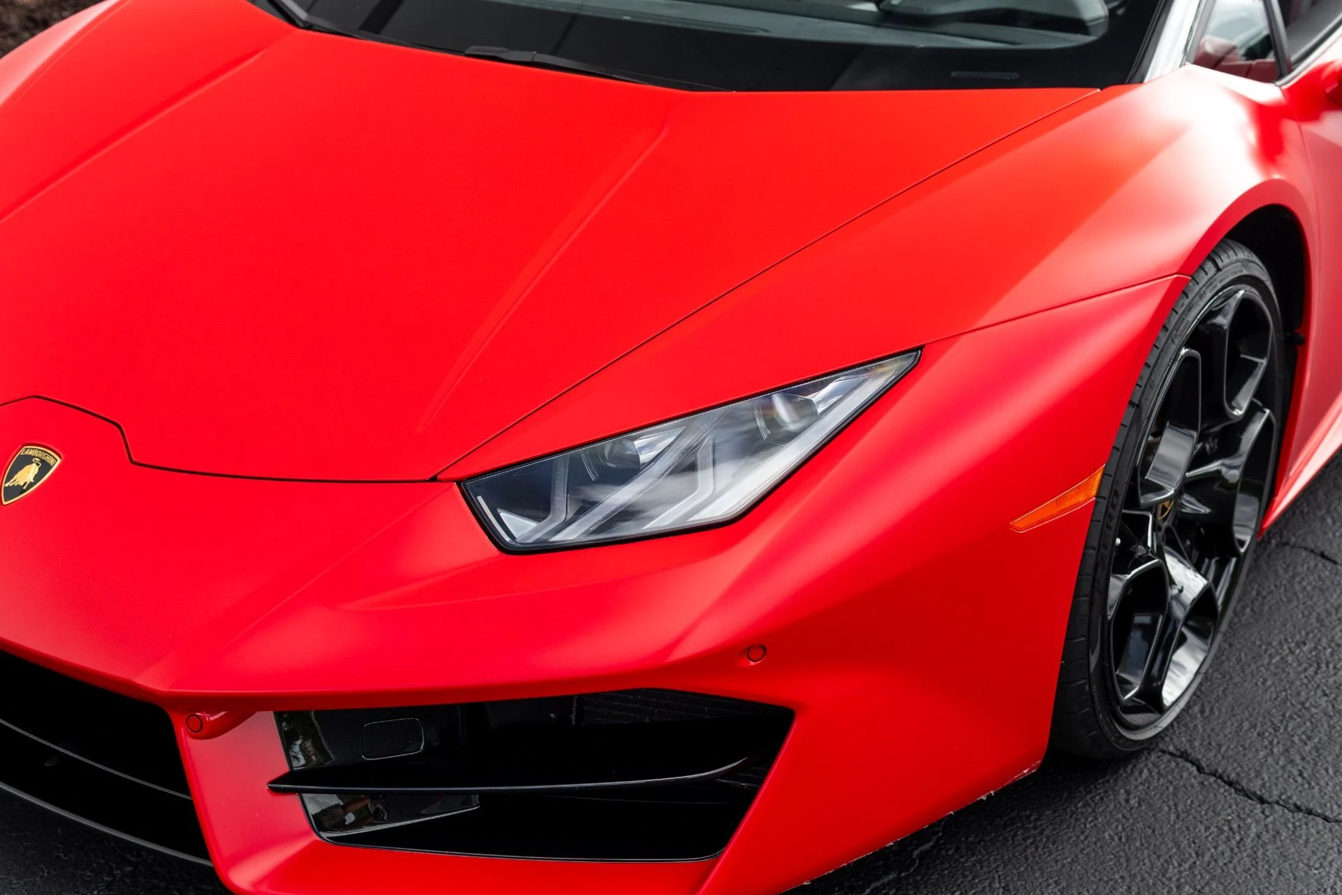 mph024_2522109328_Used_2018_Lamborghini_Huracan_LP_580_2_Spyder_1766443768_abb8fcd660