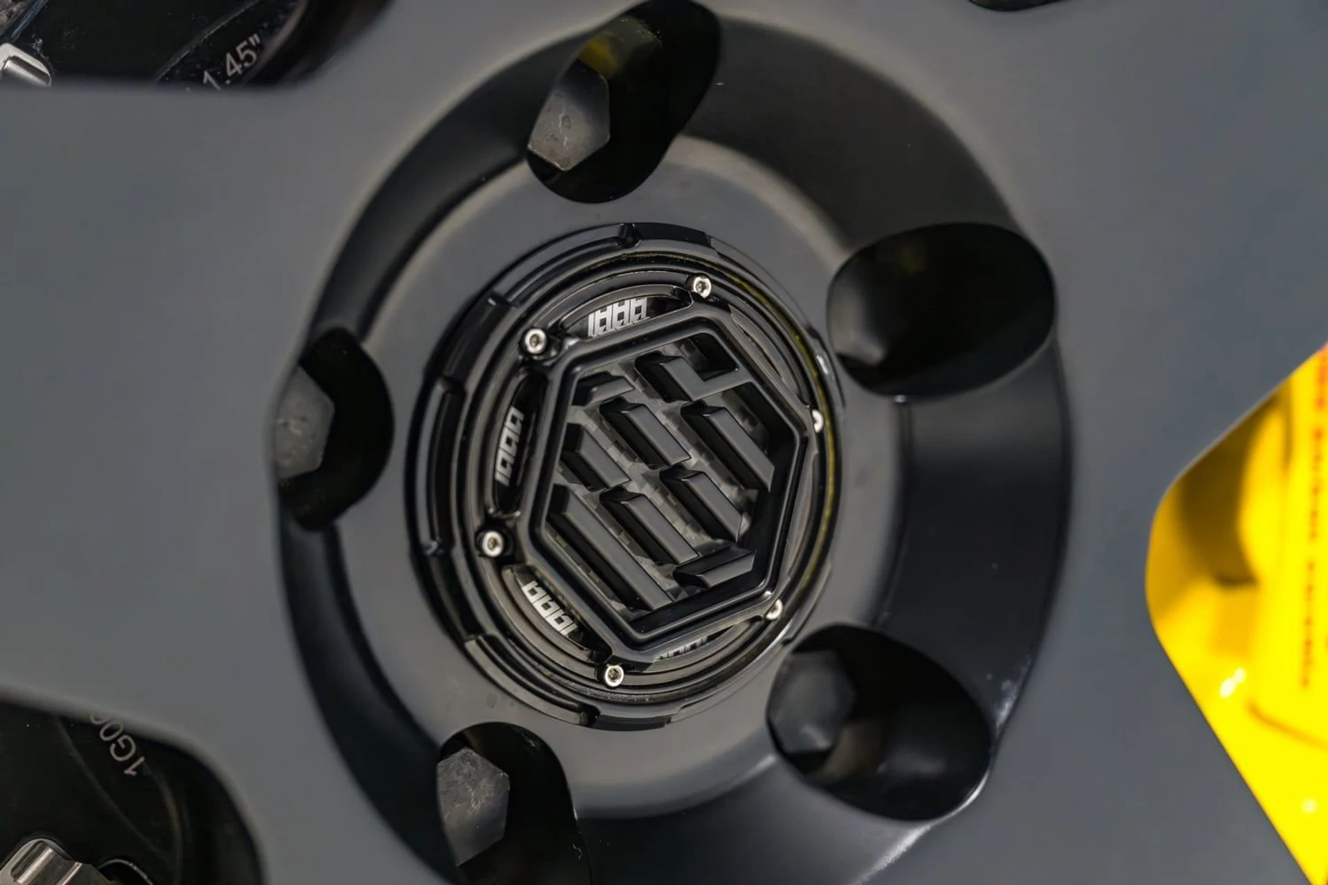 mph024_2524208558_e0bac88f0e314122bb6cd91d8a3f5fa9_024dcc9ef7