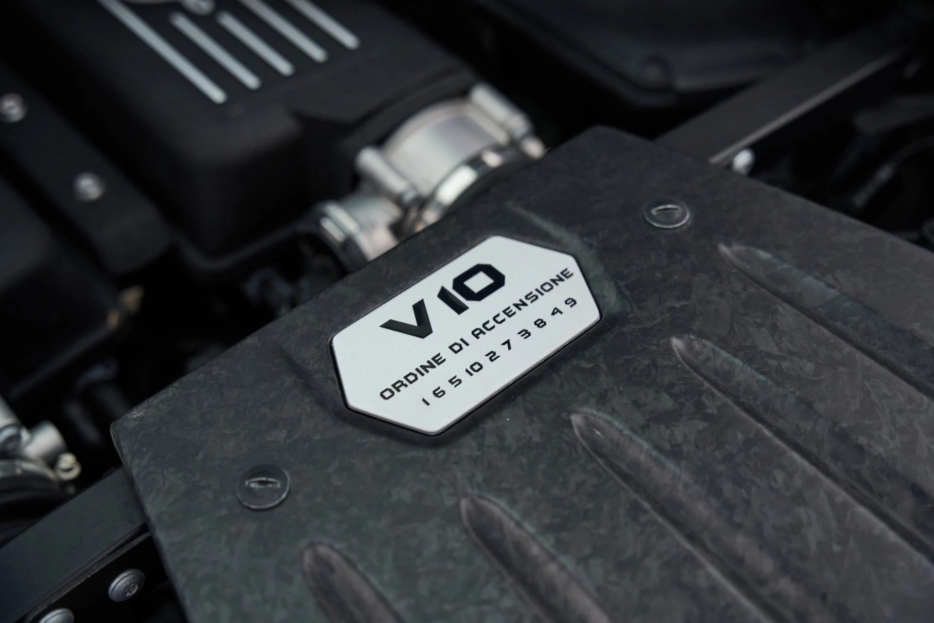mph024_2529059430_Used_2015_Lamborghini_Huracan_LP_610_4_1792523961_a126c371e2