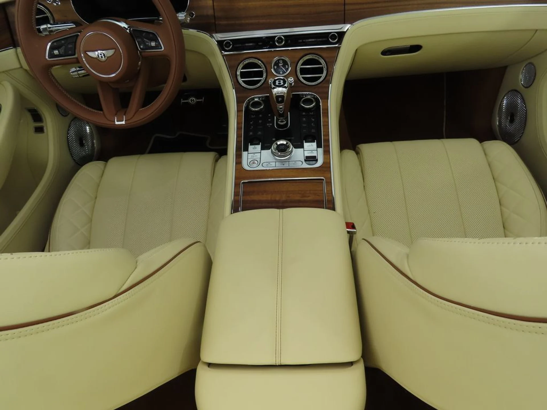 mph024_2549083683_used_2022_bentley_continental_gtmullinerconvertible_8119_22887196_25_1024_bf4332074a