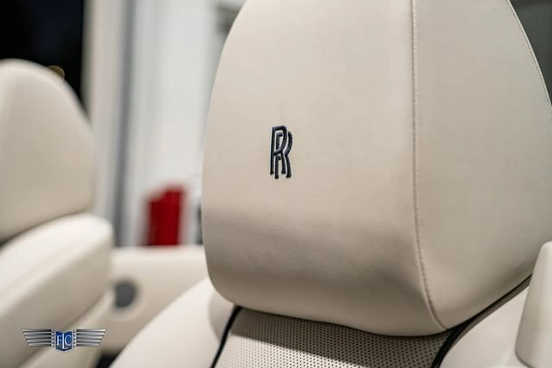 mph024_255172980_used_2017_rolls_royce_dawn_convertible_9689_23094548_29_640_5be1196d69