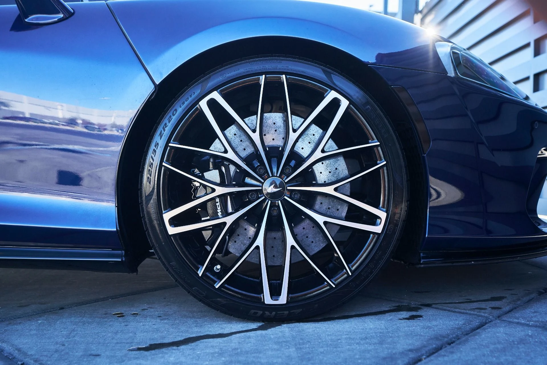 mph024_2553199729_Used_2022_Mc_Laren_GT_Base_1765245112_3816a2cfdf