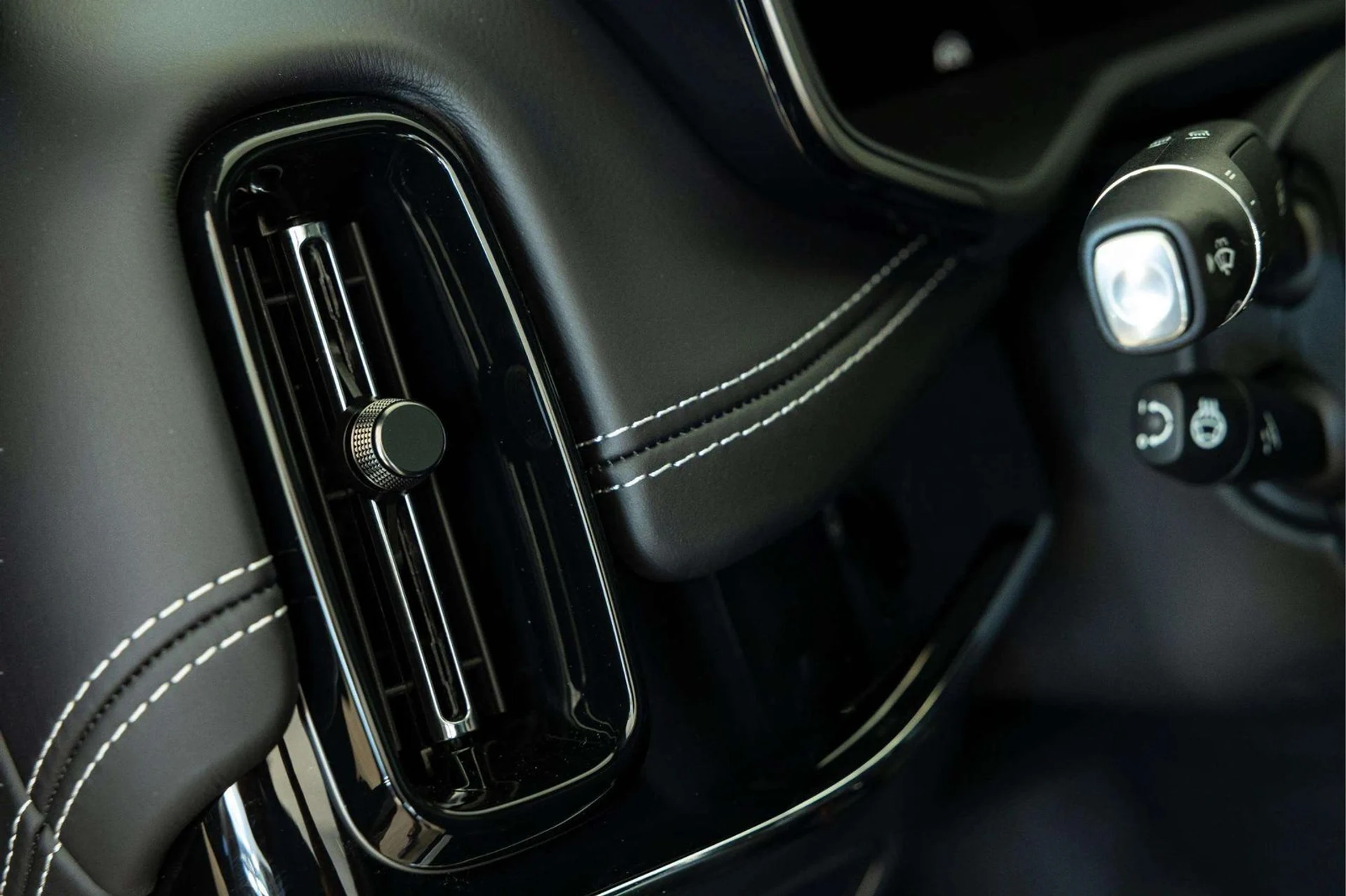 mph024_2556673679_c77b6e86_c823_41c1_9170_ae3b24fcfa23_1e6251b853