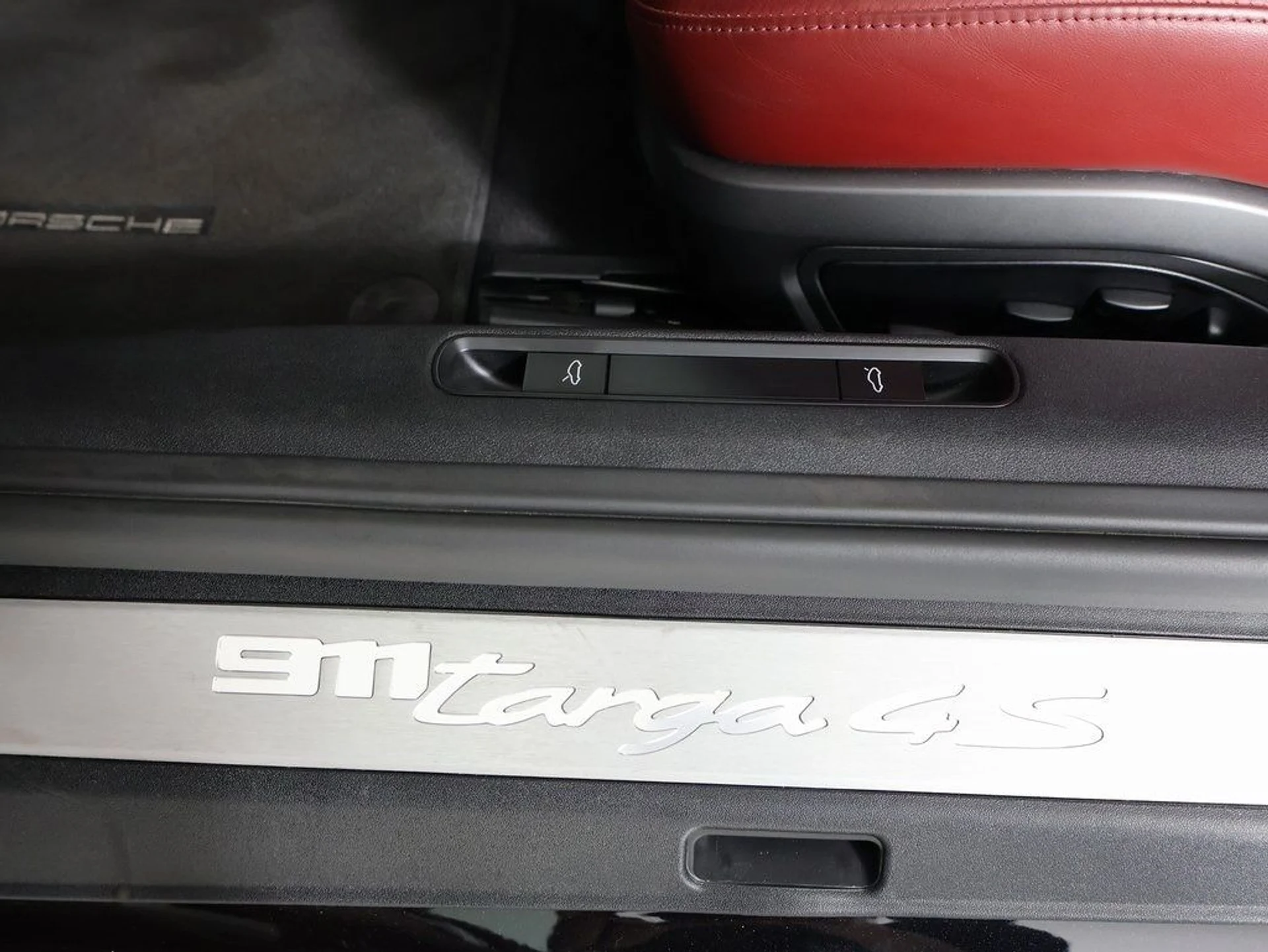 mph024_2559976467_c0ef0dec9edfb8255abbfd5862f7cf84x_1df7d0c7c5