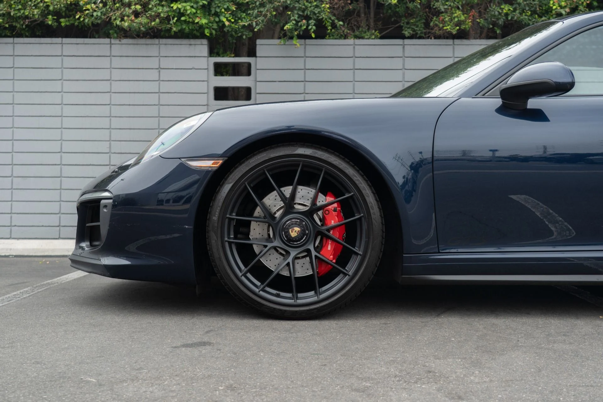 mph024_2560767545_Used_2017_Porsche_911_Carrera_GTS_1757460668_9af4f42936