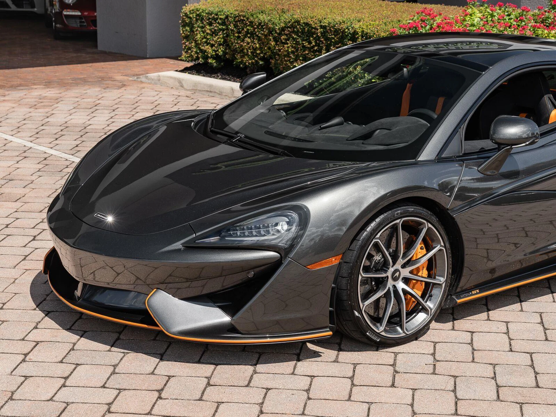 mph024_2561862775_Used_2019_Mc_Laren_570_GT_Coupe_1785532147_a0ce8ee719