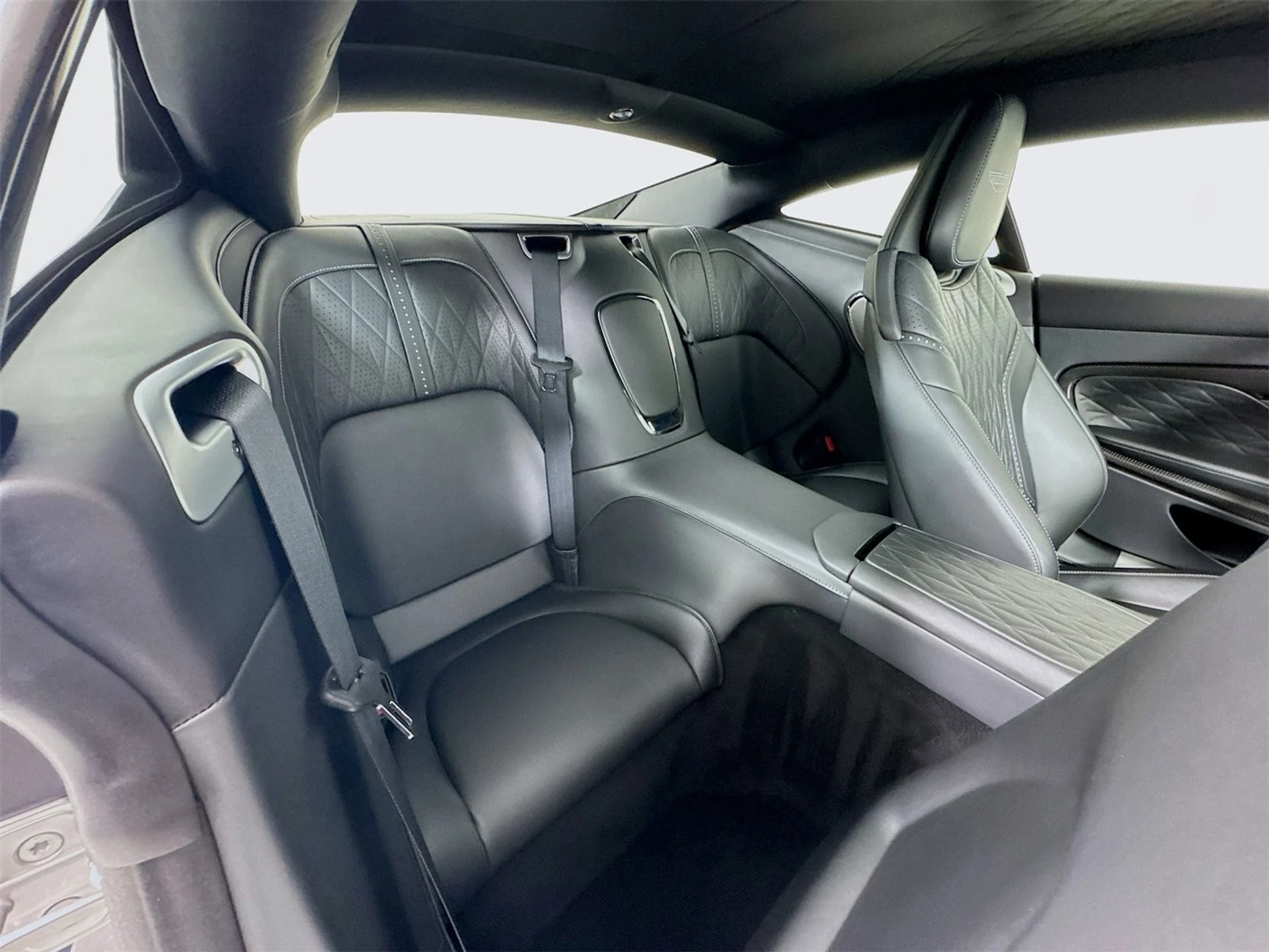 mph024_2562347843_0ecb7f3d7a9ef8d3c2eeab2a34997b84x_c295fe4d3a