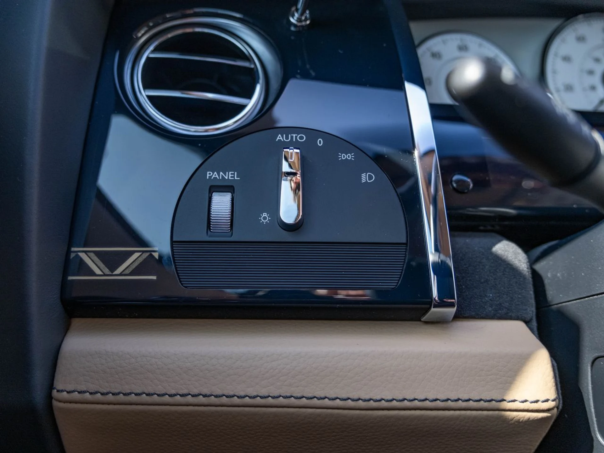 mph024_2562782359_3adbb3b56720d0354db25030a4ae5c82x_16cbaabbe9