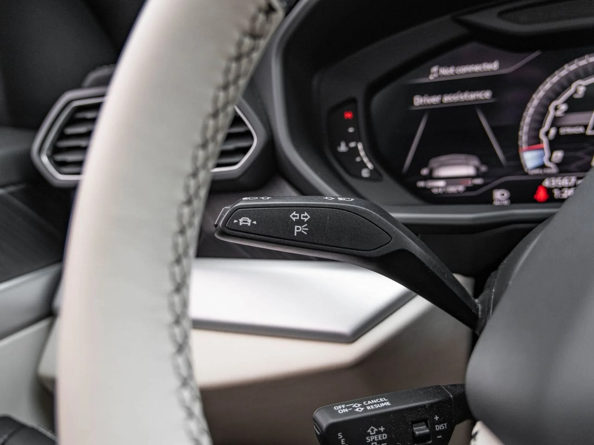 mph024_2563284318_b5da9ddf77ec4060cc1b04d3ffbb181dx_fbc15a721b