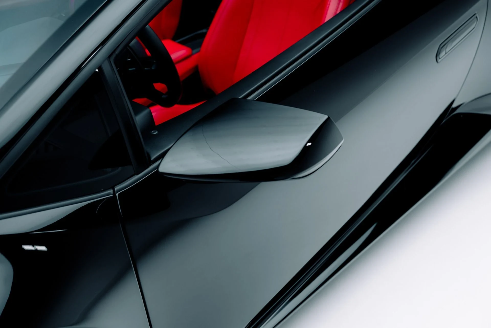 mph024_258775148_Used_2019_Lamborghini_Huracan_LP_580_2_Spyder_1763507934_cd8b6b3431