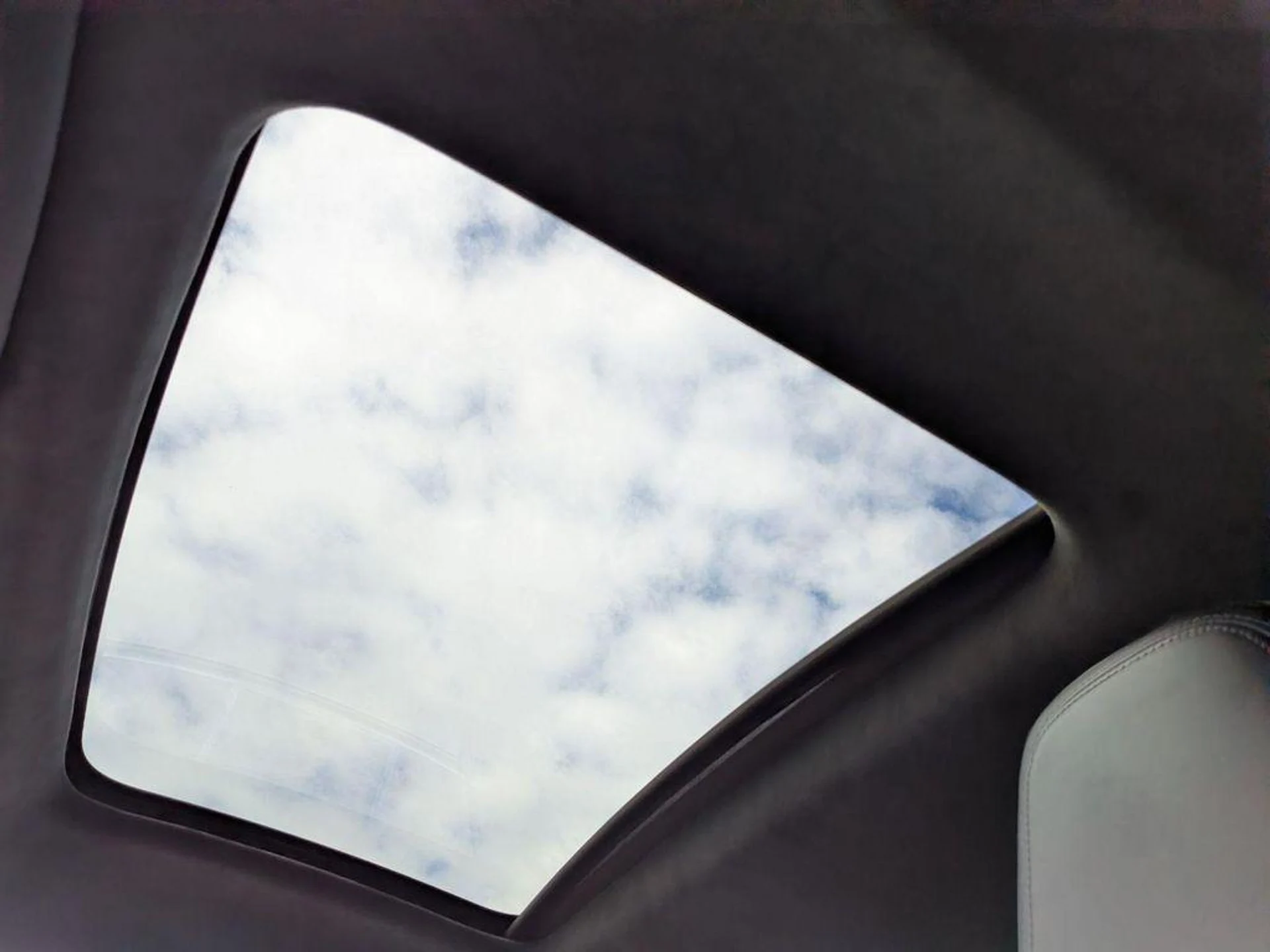 mph024_2590151966_yfz_0_O_Dk_VR_Cw_A4_U_Km_Id_WT_Dxvqr0_735e94f69c