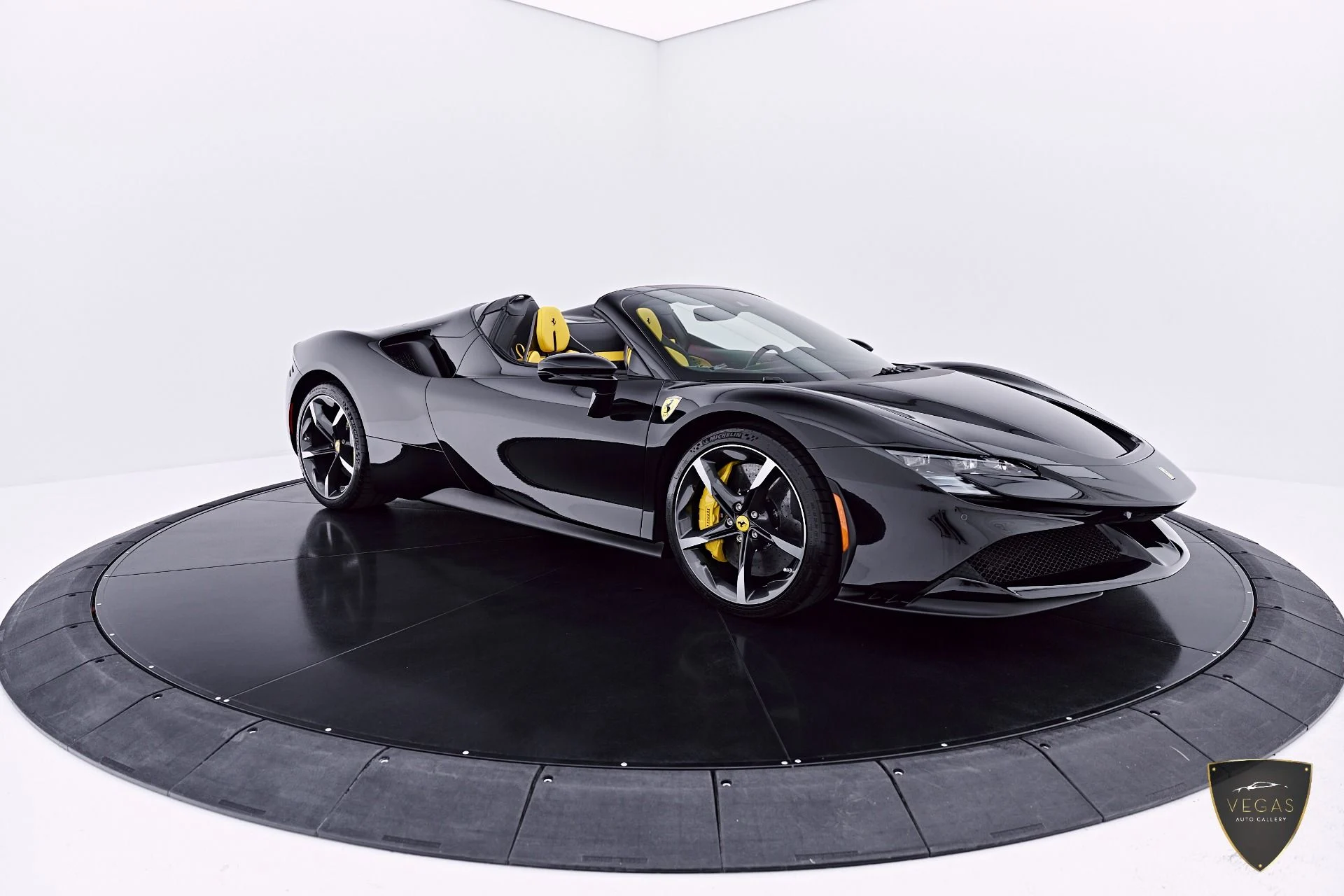 mph024_2594255742_Used_2024_Ferrari_SF_90_Spider_Base_1783038340_ad4a842b69