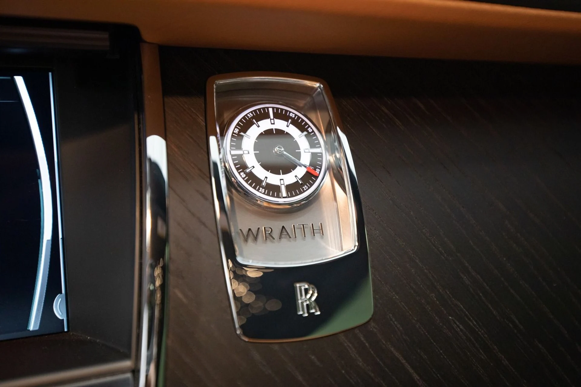 mph024_2594280315_Used_2018_Rolls_Royce_Wraith_Luminary_Collection_1708563018_06e803d6d7