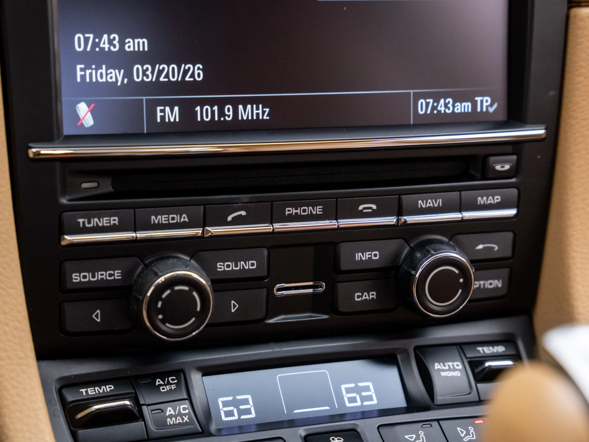 mph024_2595509894_81bb105d156a063c050d2e9e1878d9e7x_42683ec357