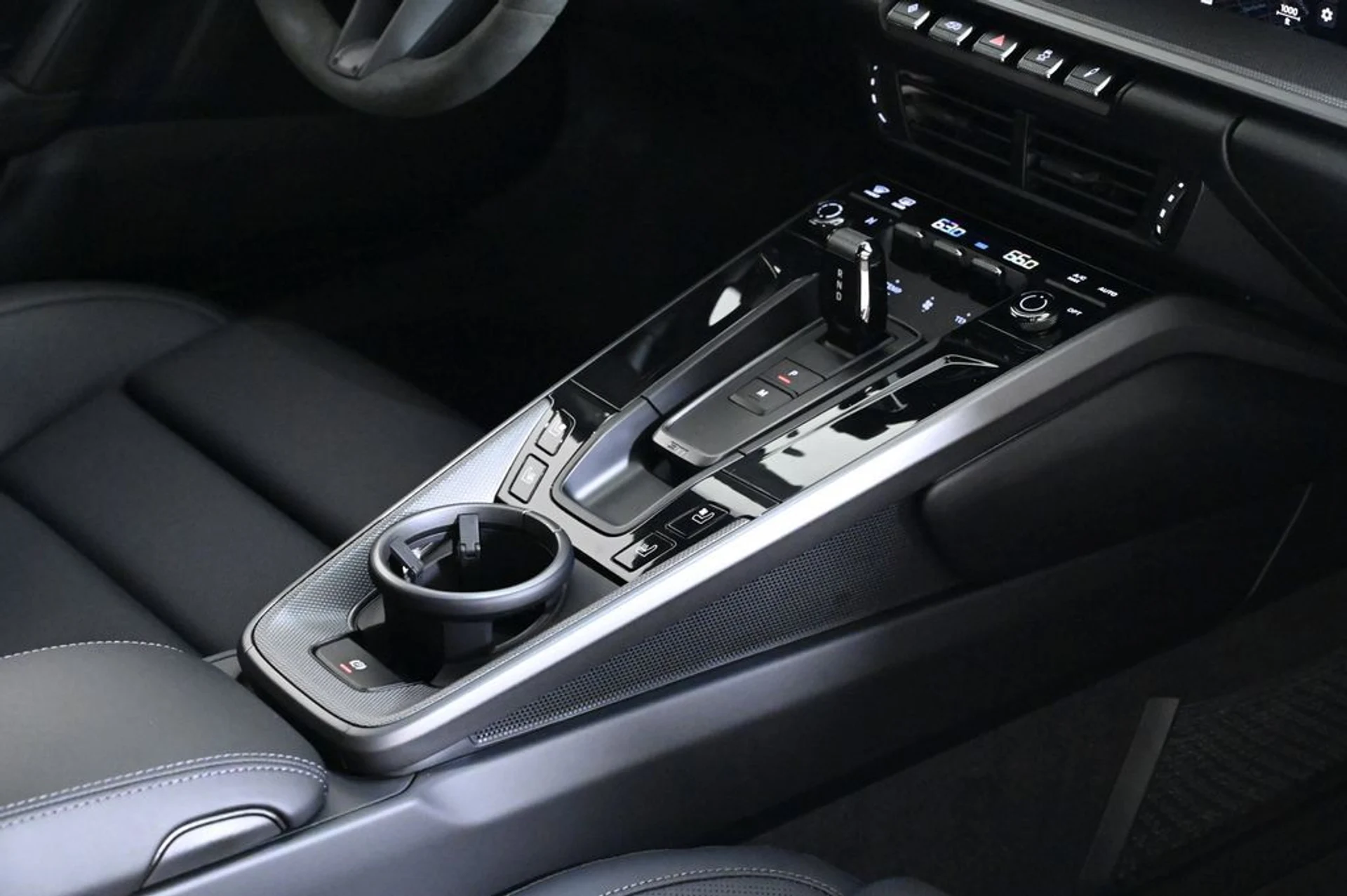 mph024_2597437226_7831049bf5504b7e5fcb3eb28e084f5ax_7f65f5407e