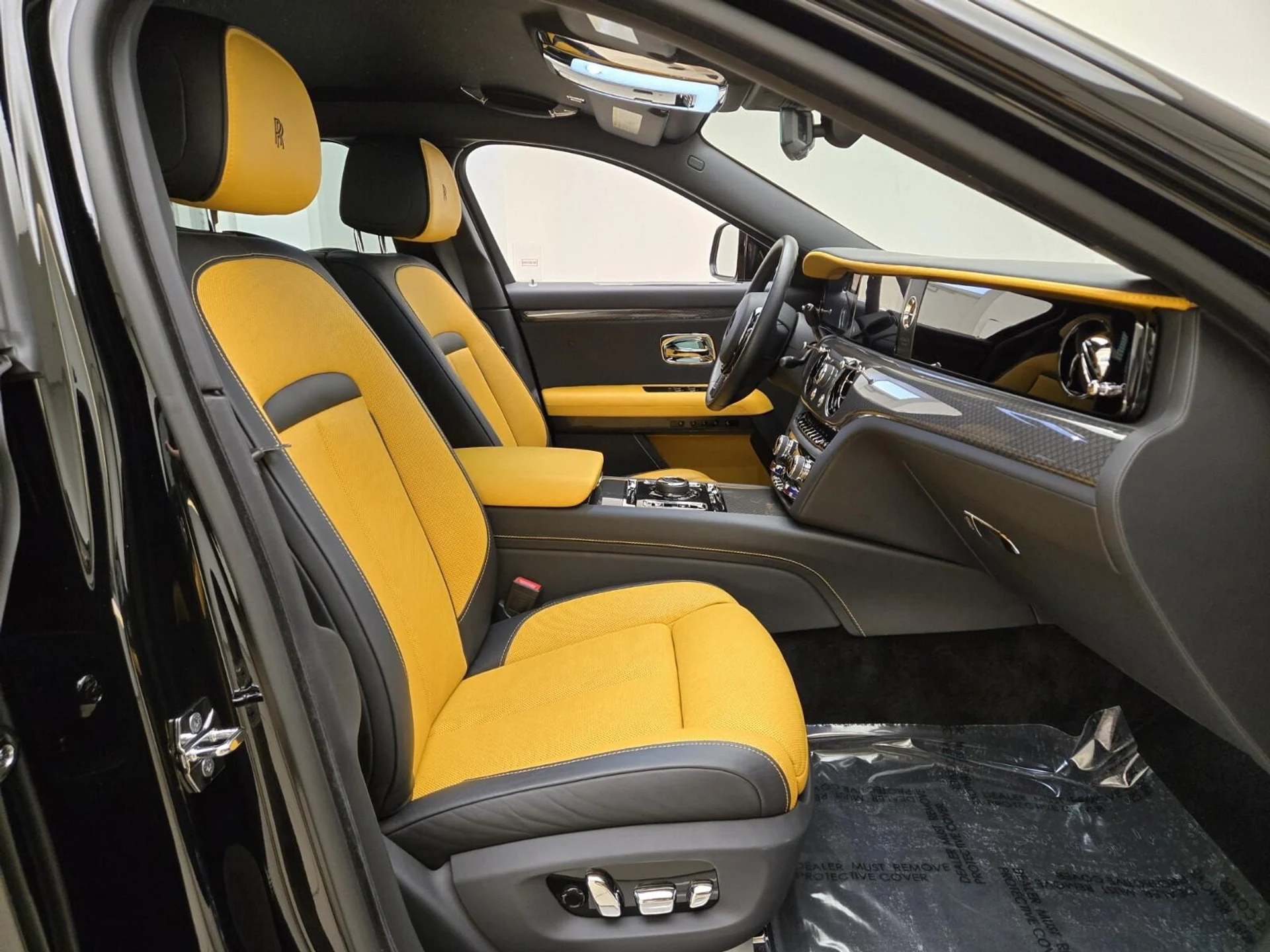 mph024_2597859037_Used_2022_Rolls_Royce_Ghost_Black_Badge_1770187638_03f45ebaab