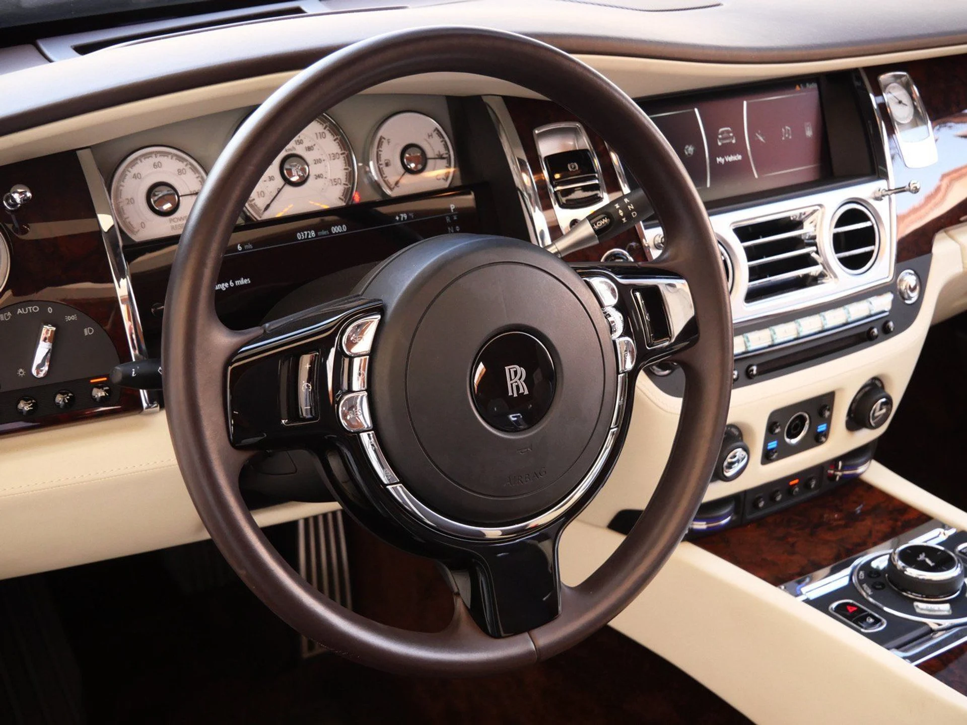 mph024_2599424297_d4fbfbba88dee469bb14b566ff35de31x_8a8e272d4c