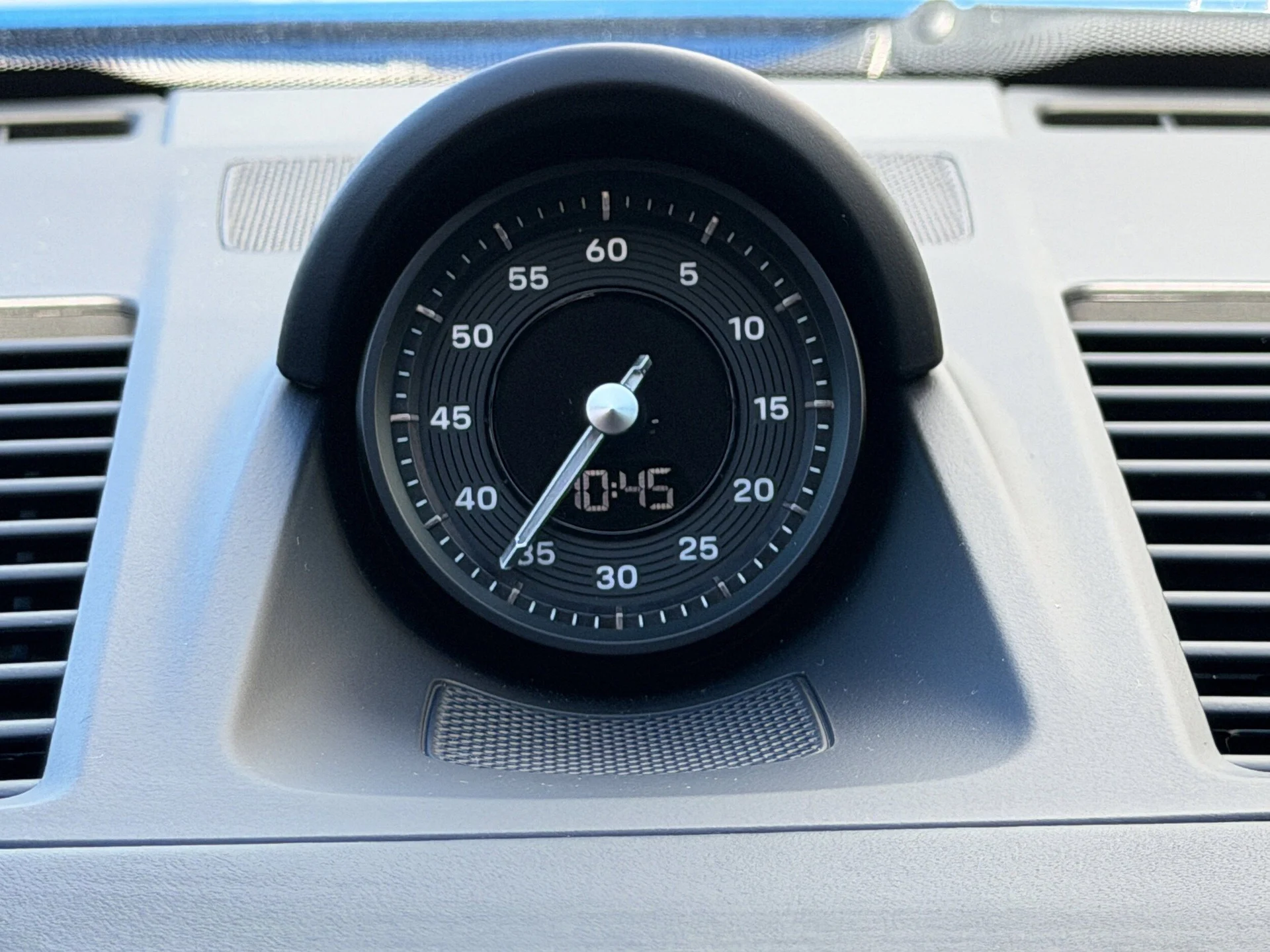 mph024_261025144_adc5fc54a76738ae682b71bc406b7febx_7d8ef3e99d