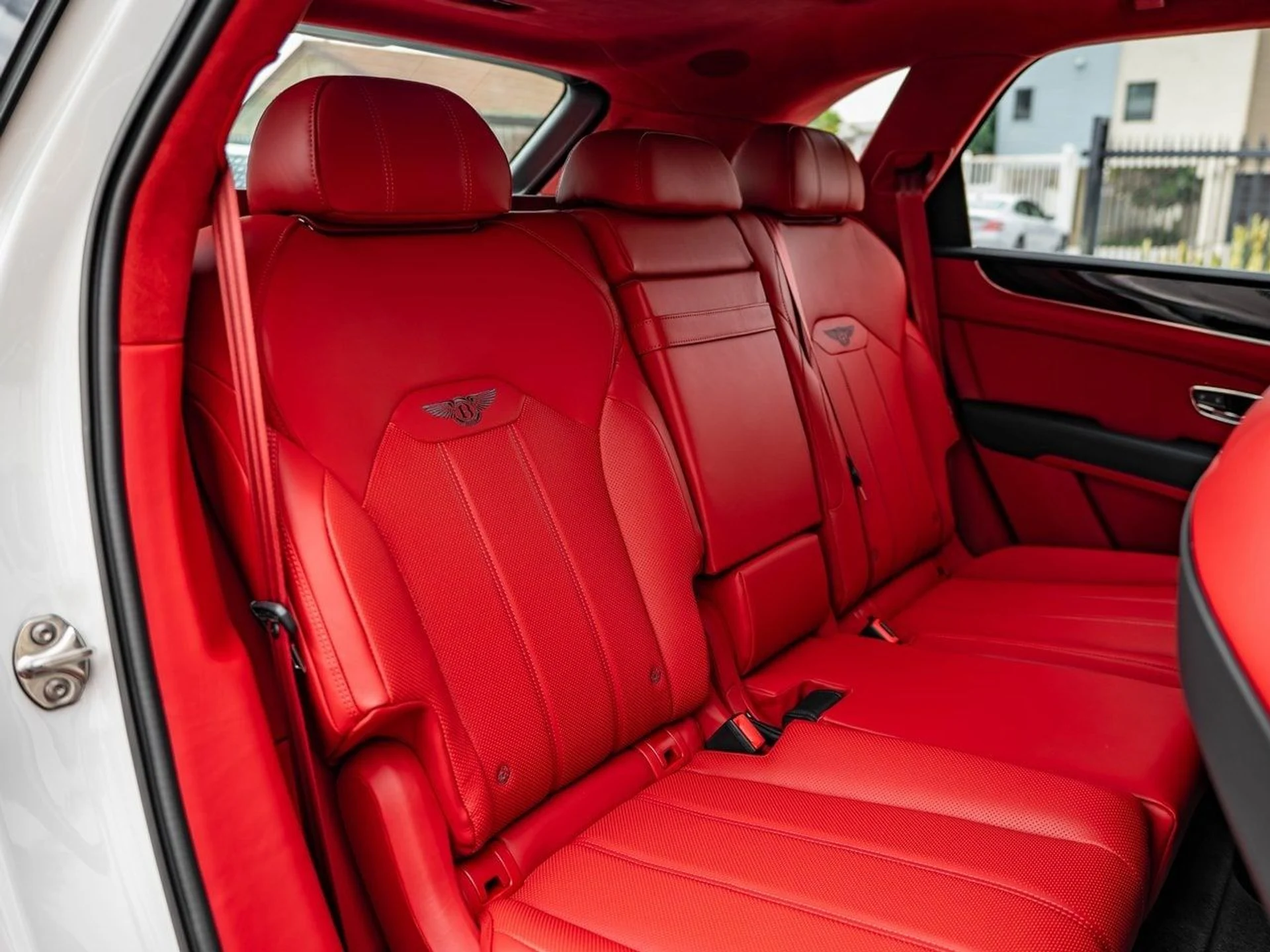 mph024_2617892829_8f551a3a43e25274376f22b519f03213x_36b8bdd844