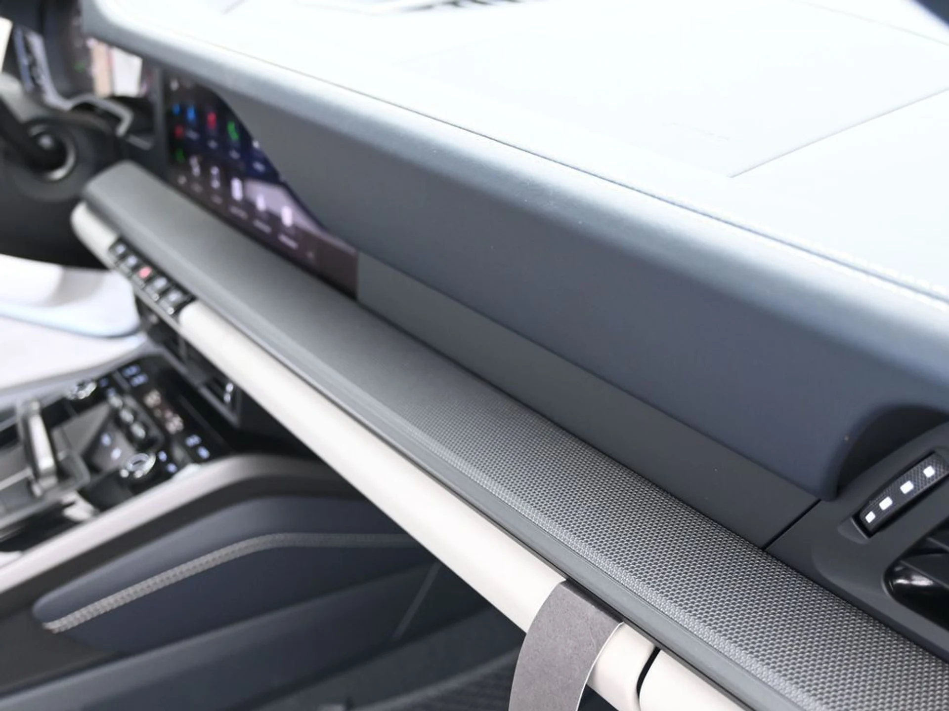 mph024_261918339_2fc85b4570c2391088dcfff594cdb447x_c0d0b01674