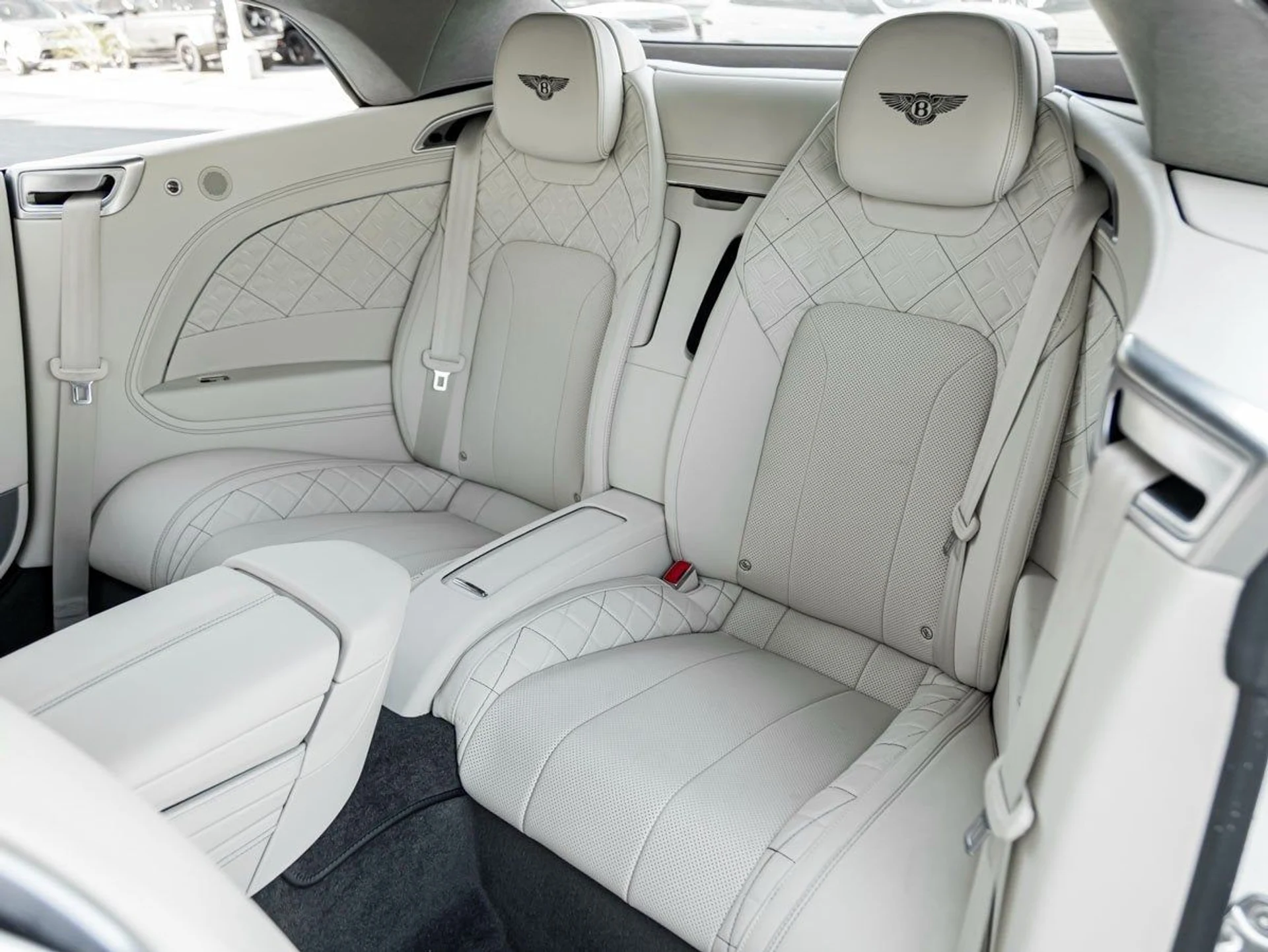 mph024_2627466171_25_7c49cce967