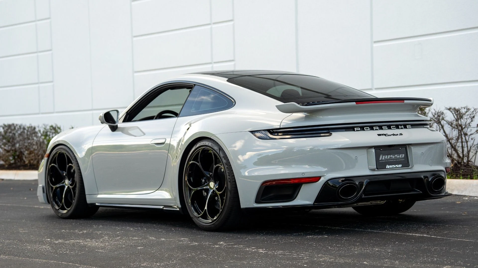 mph024_2637717807_Used_2022_Porsche_911_Turbo_S_1753978712_c17a386a2d