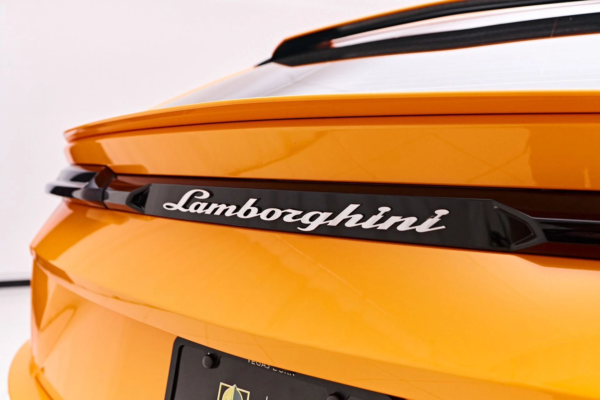 mph024_264743441_Used_2023_Lamborghini_Urus_S_1747338722_ffa660451f