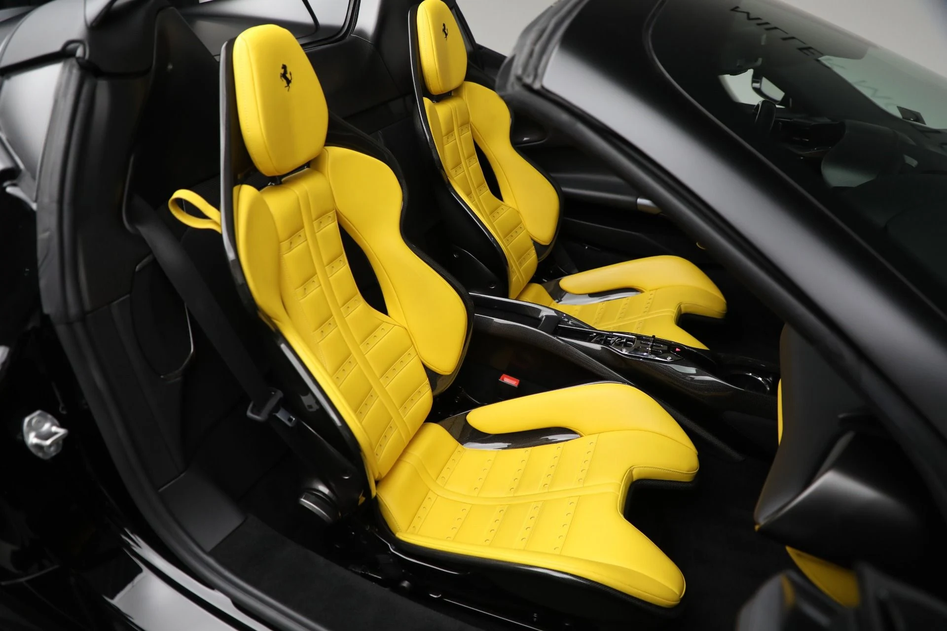 mph024_2648773408_Used_2022_Ferrari_SF_90_Spider_b14da8f2b3