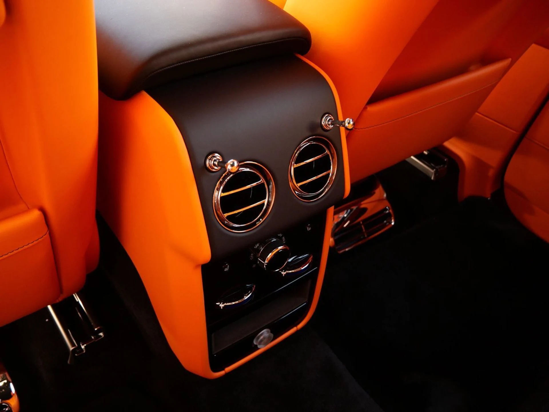 mph024_2655888788_d9a5ebed8d3efb05f16205a52a9944ebx_3254c230cd