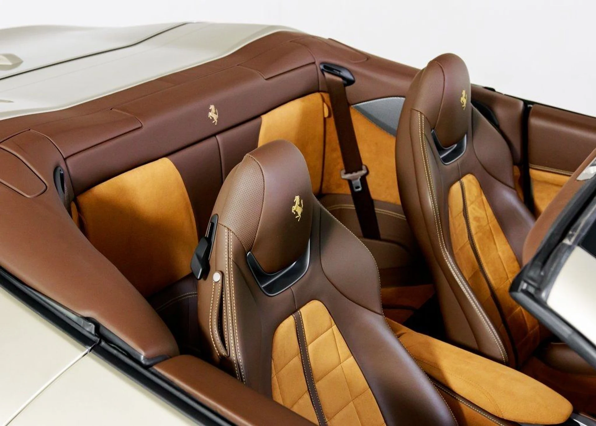 mph024_2658035514_331097b9972b76d36ad35e88e06be66a_c65db8d439